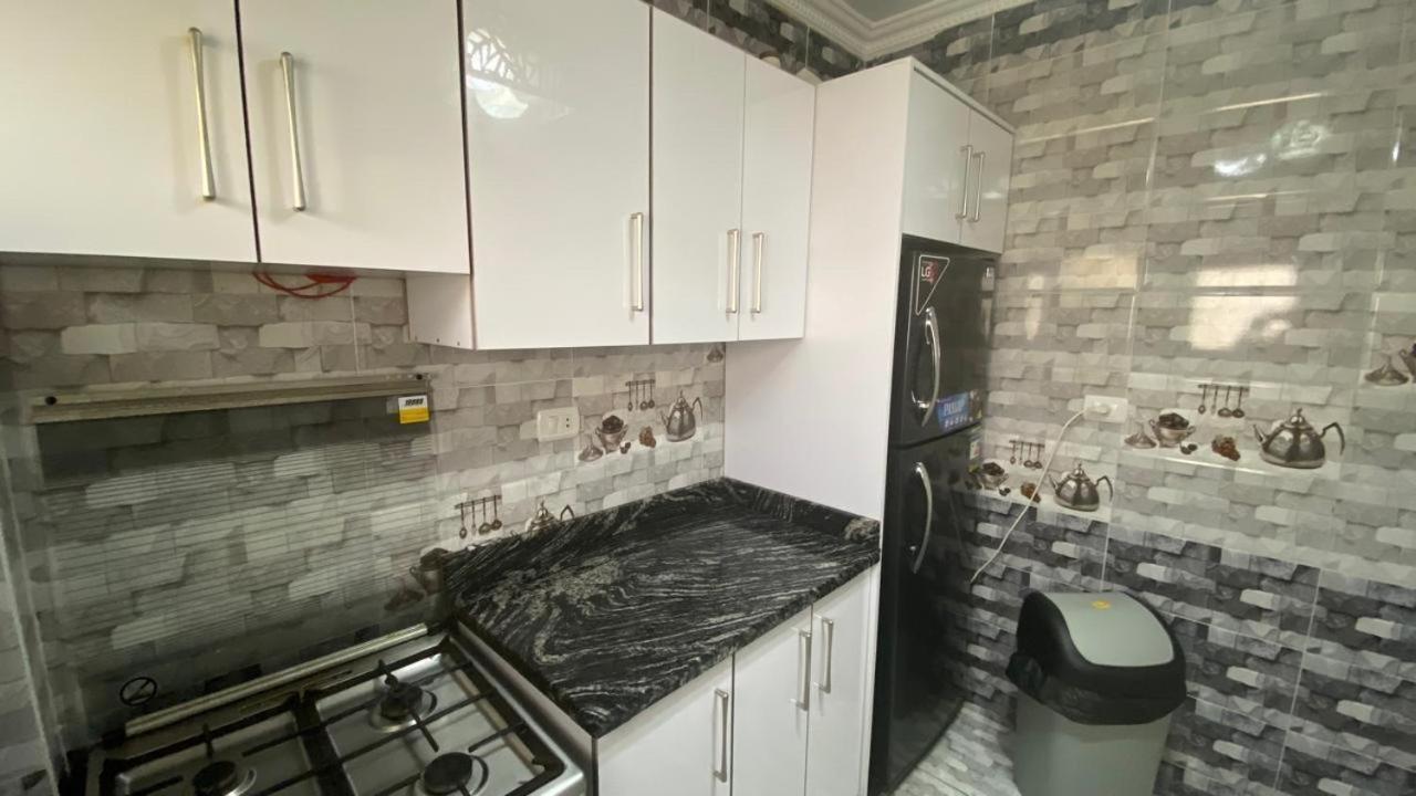 Salah Eldin 2 Bed Super Lux , Garden&sea View, First Floor , Family Only سوبر لوكس دور اول المعموره الشاطىء بجوار المنتزه Mamoura مع كارنيهات الدخول طول السنه و الشاطىء الخاص من اول مايو لنهايه اكتوبر للعائلات *