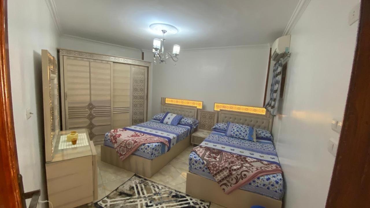 Apartament Salah Eldin 2 Bed Super Lux , Garden&sea View, First Floor , Family Only سوبر لوكس دور اول المعموره الشاطىء بجوار المنتزه Mamoura مع كارنيهات الدخول طول السنه و الشاطىء الخاص من اول مايو لنهايه اكتوبر للعائلات *