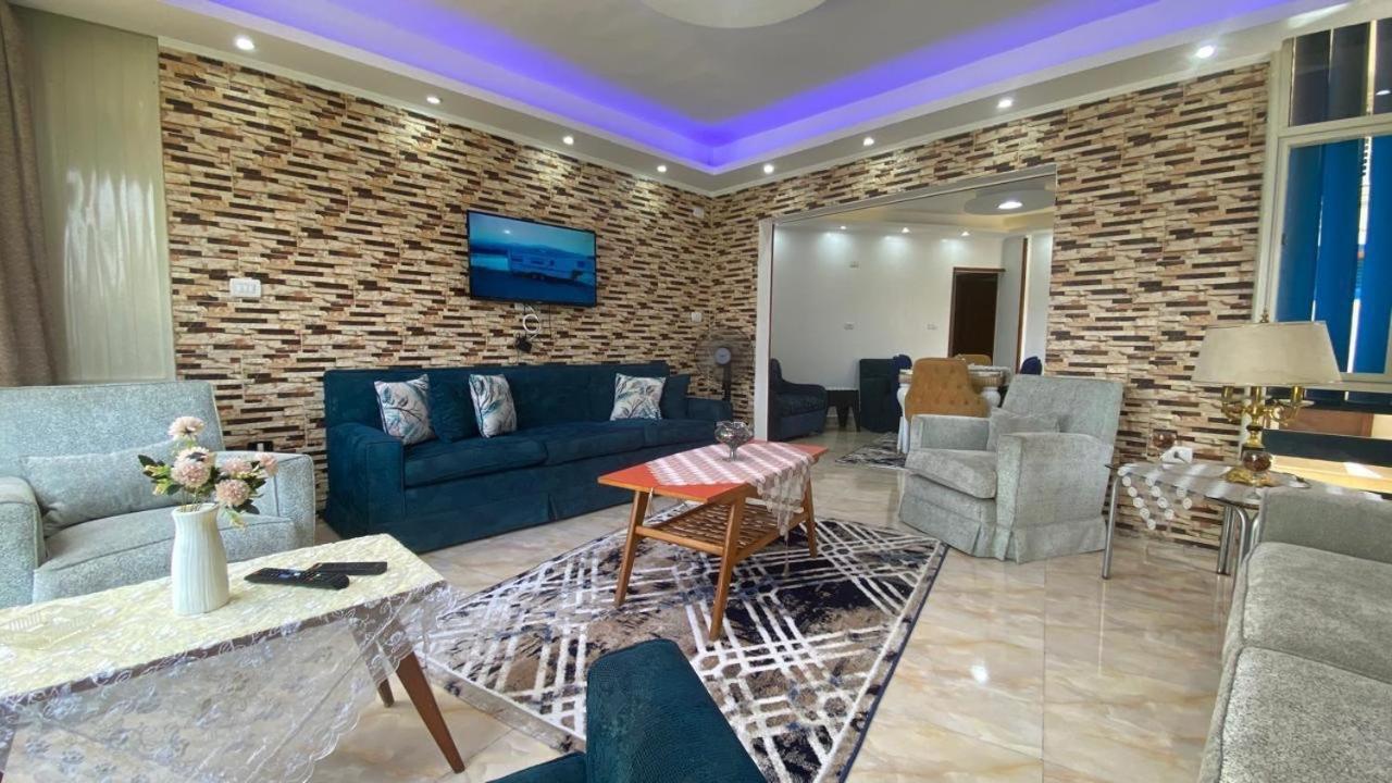 Salah Eldin 2 Bed Super Lux , Garden&sea View, First Floor , Family Only سوبر لوكس دور اول المعموره الشاطىء بجوار المنتزه Mamoura مع كارنيهات الدخول طول السنه و الشاطىء الخاص من اول مايو لنهايه اكتوبر للعائلات Apartament *
