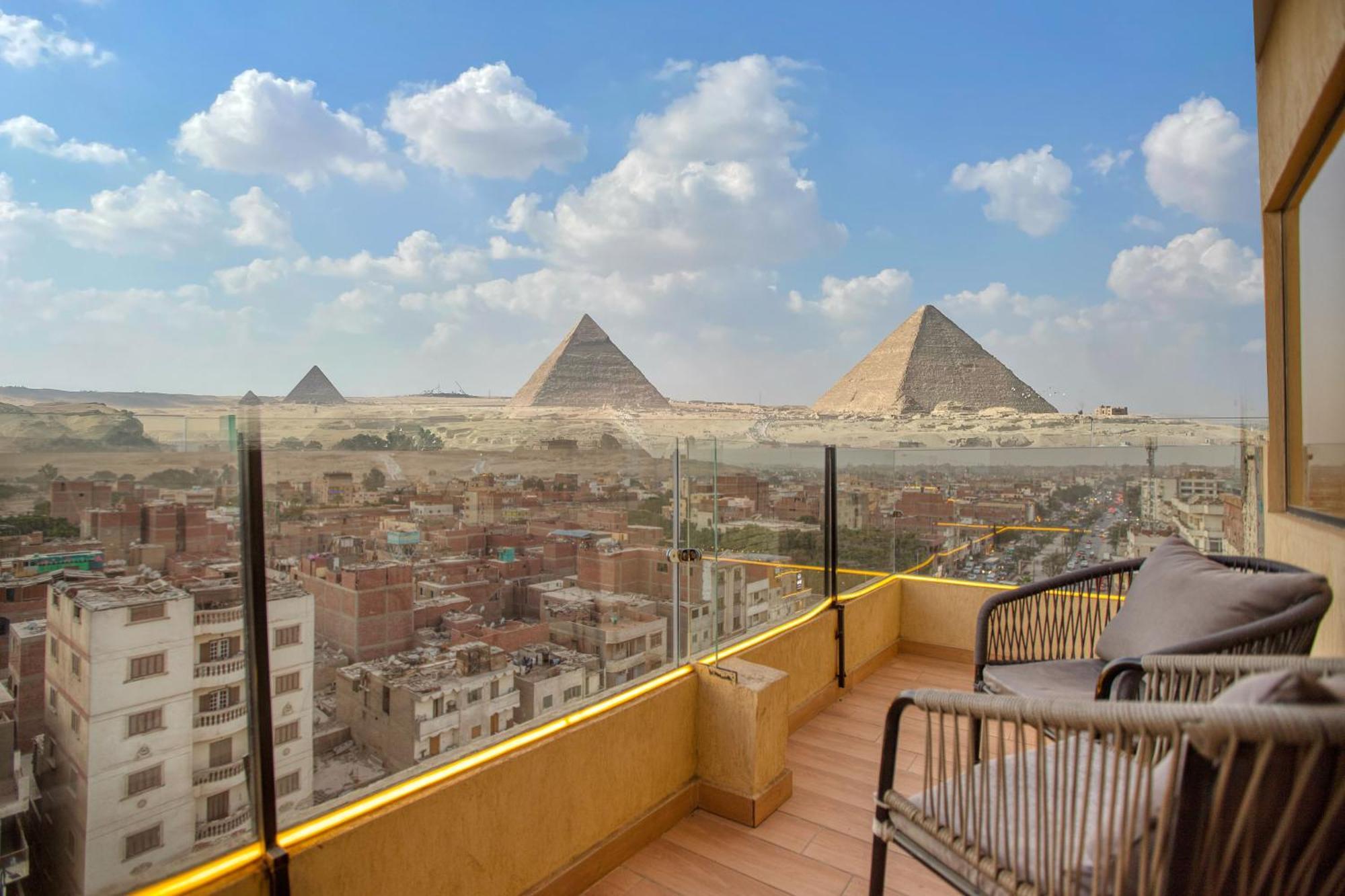 Eterna Pyramids View 4*