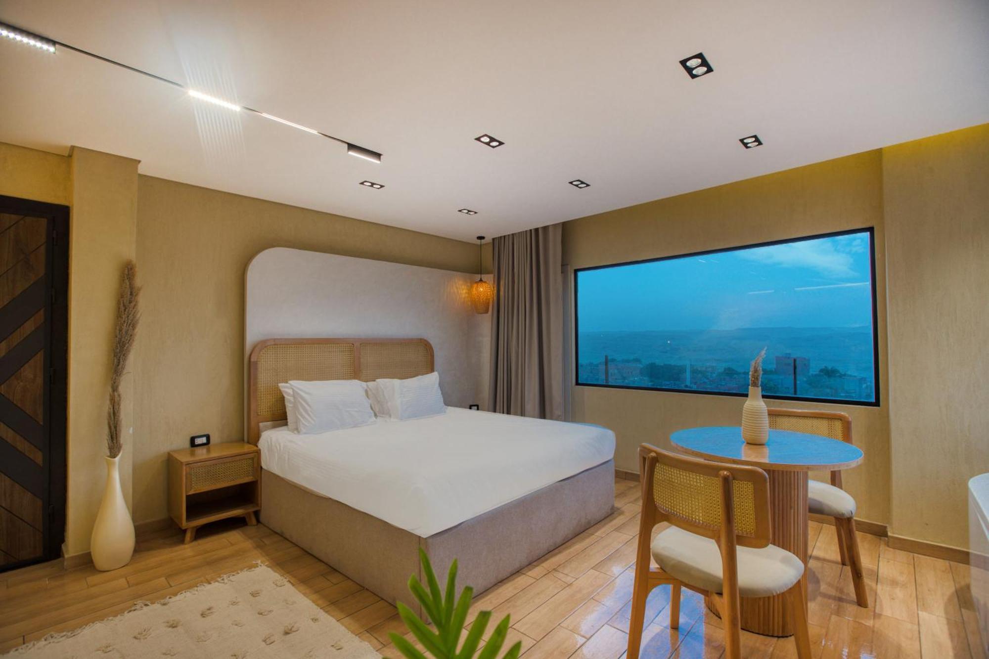 Eterna Pyramids View Hotel Kafrat al Jabal