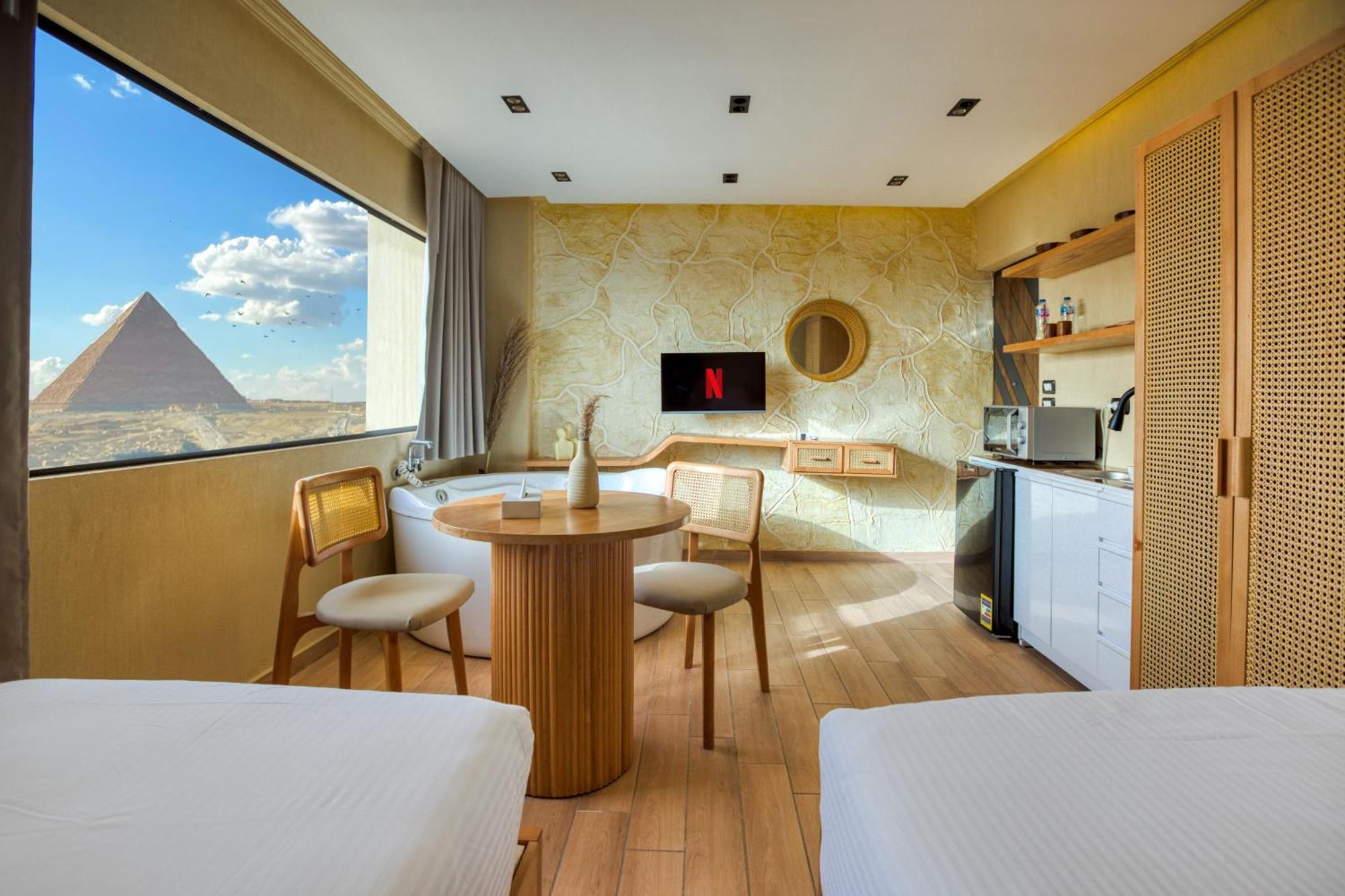 Eterna Pyramids View 4*