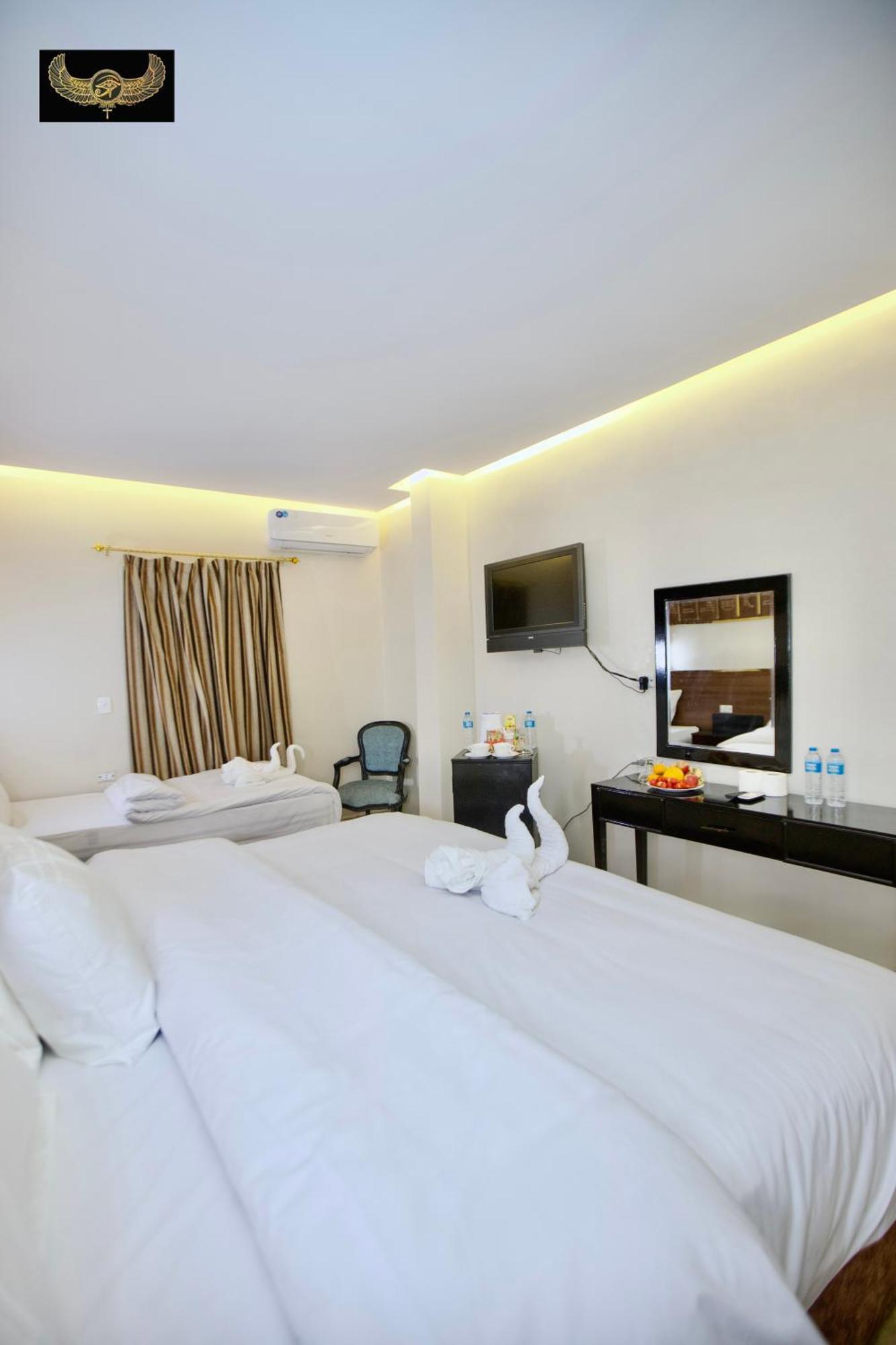Hotel Comfort Sphinx View