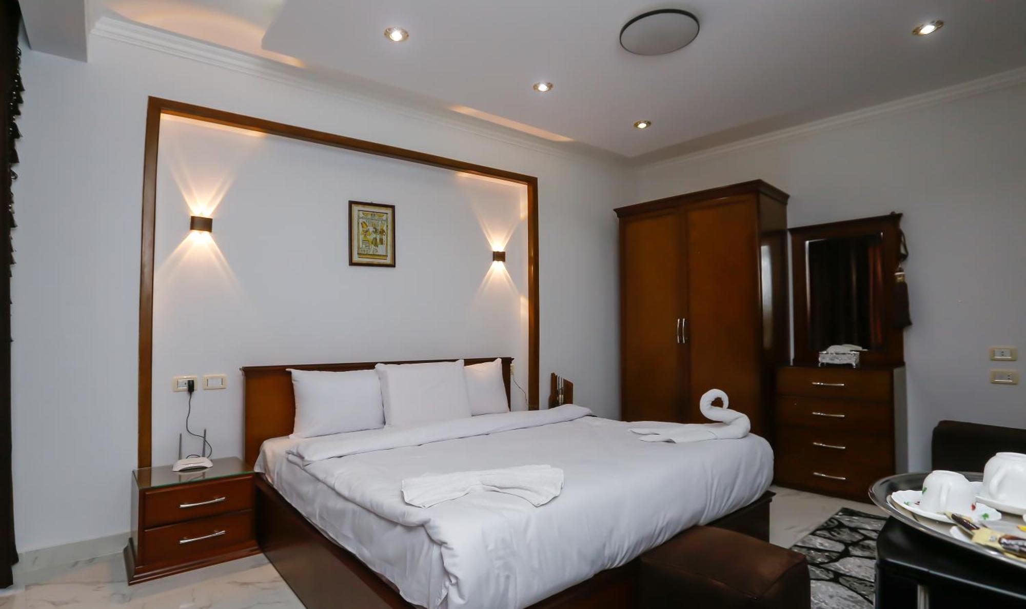 New Asser Pyramid 4* Kafret el-Gabal