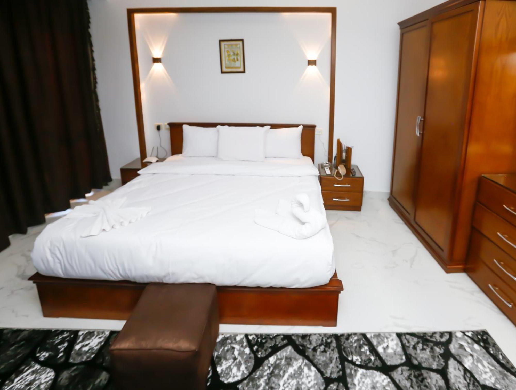 New Asser Pyramid Hotel