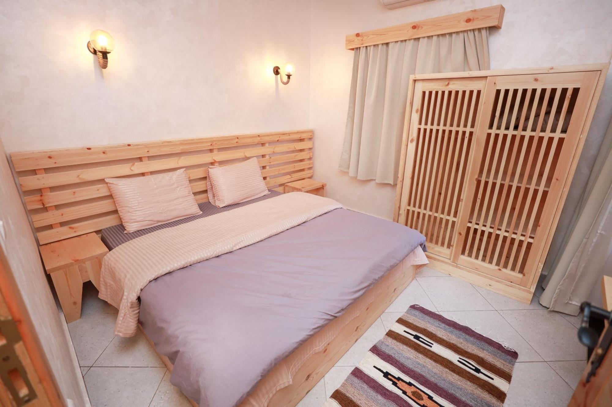 Neom - - - - - - - - - - - Your New In With Private * Dahab