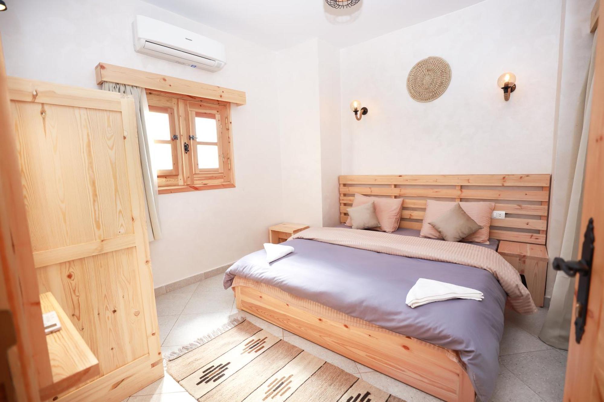 Hotel Neom - - - - - - - - - - - Your New In With Private *