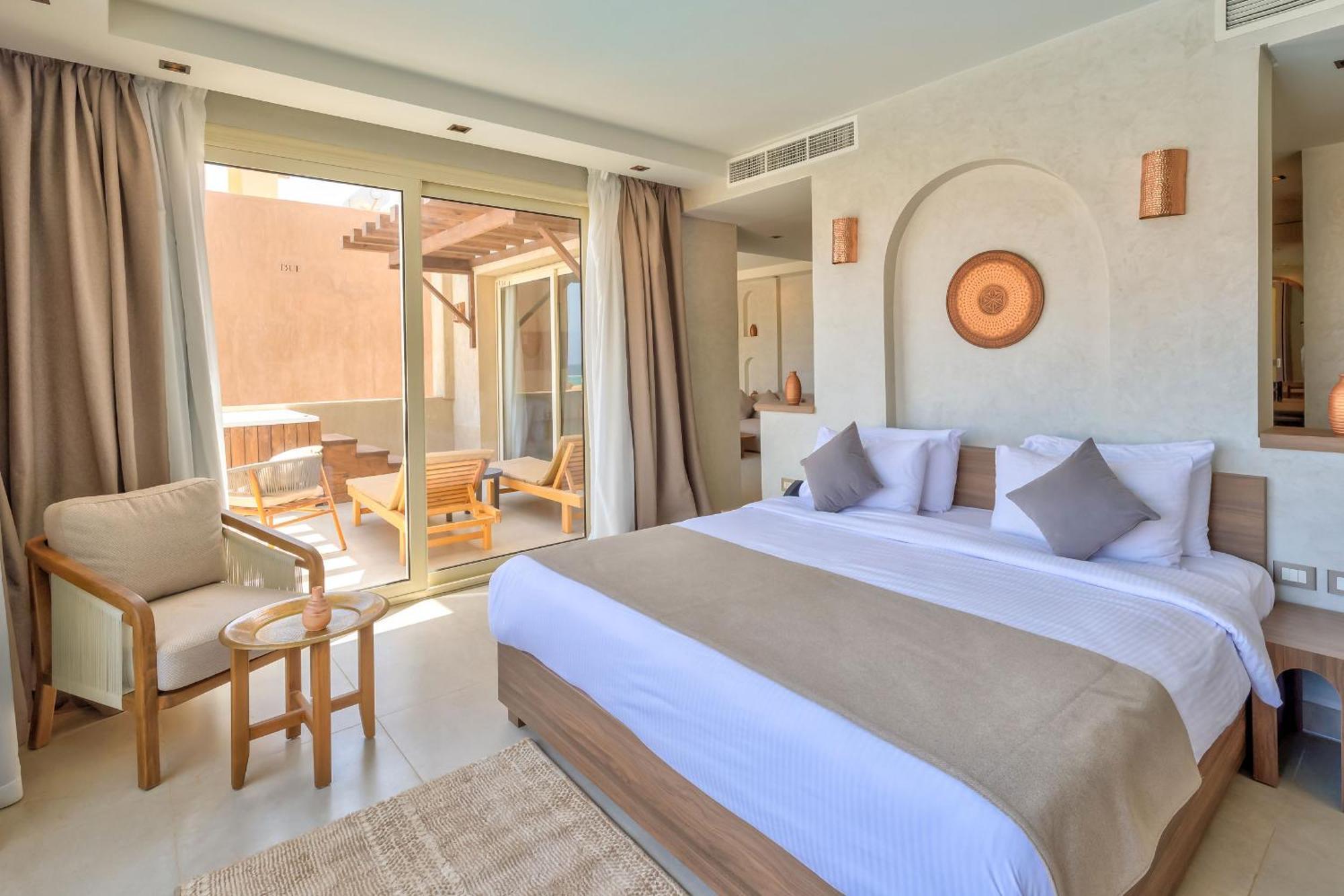 True Hotel 5*