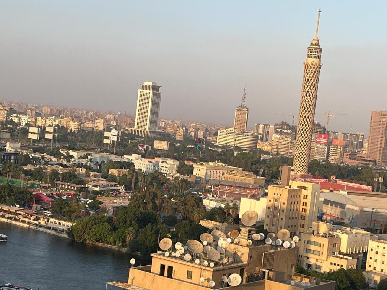 Nile X * Giza