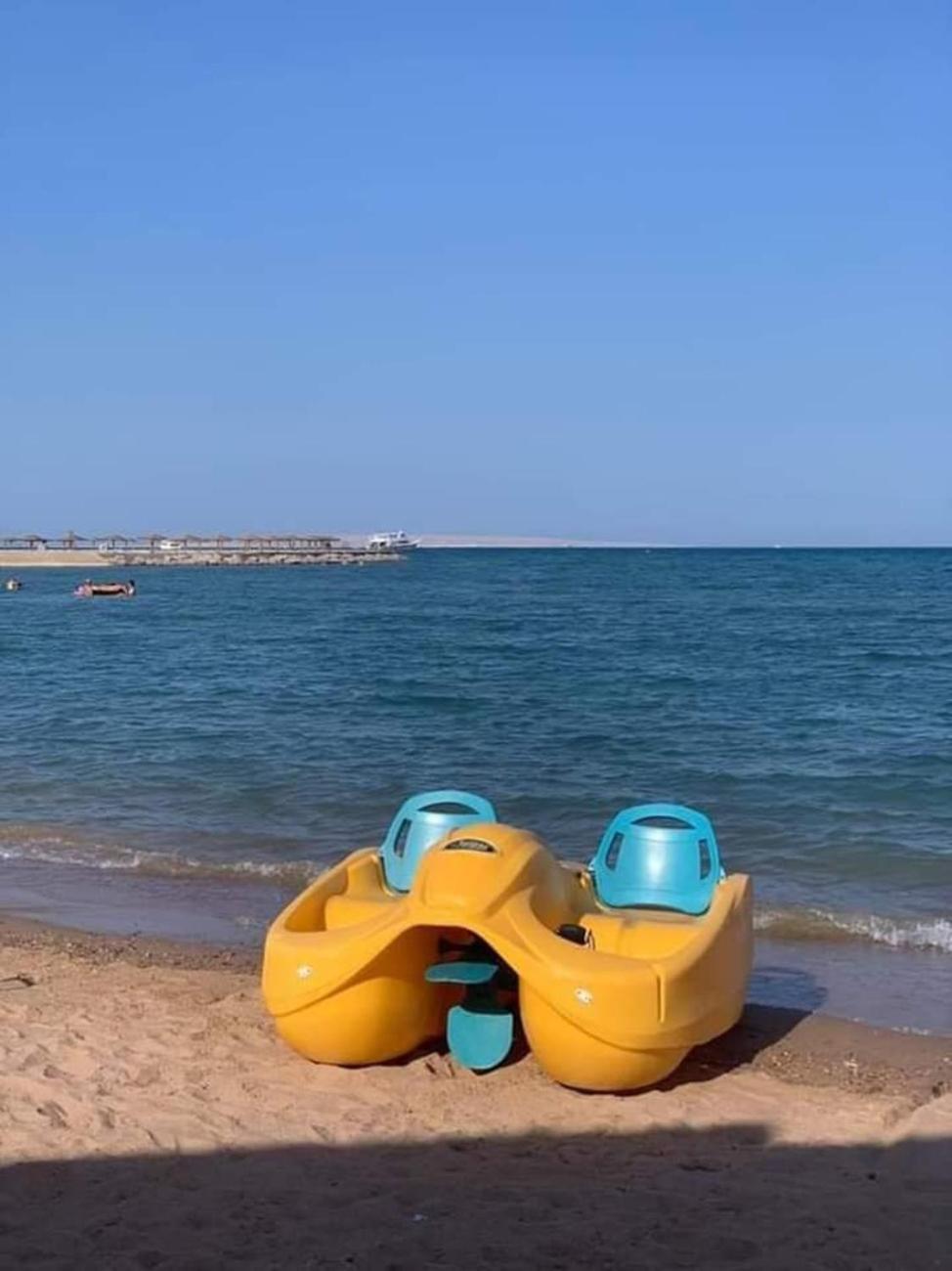 Apartment Furnished & Kitchen Seaview Beachfront Near Airport Hurghada