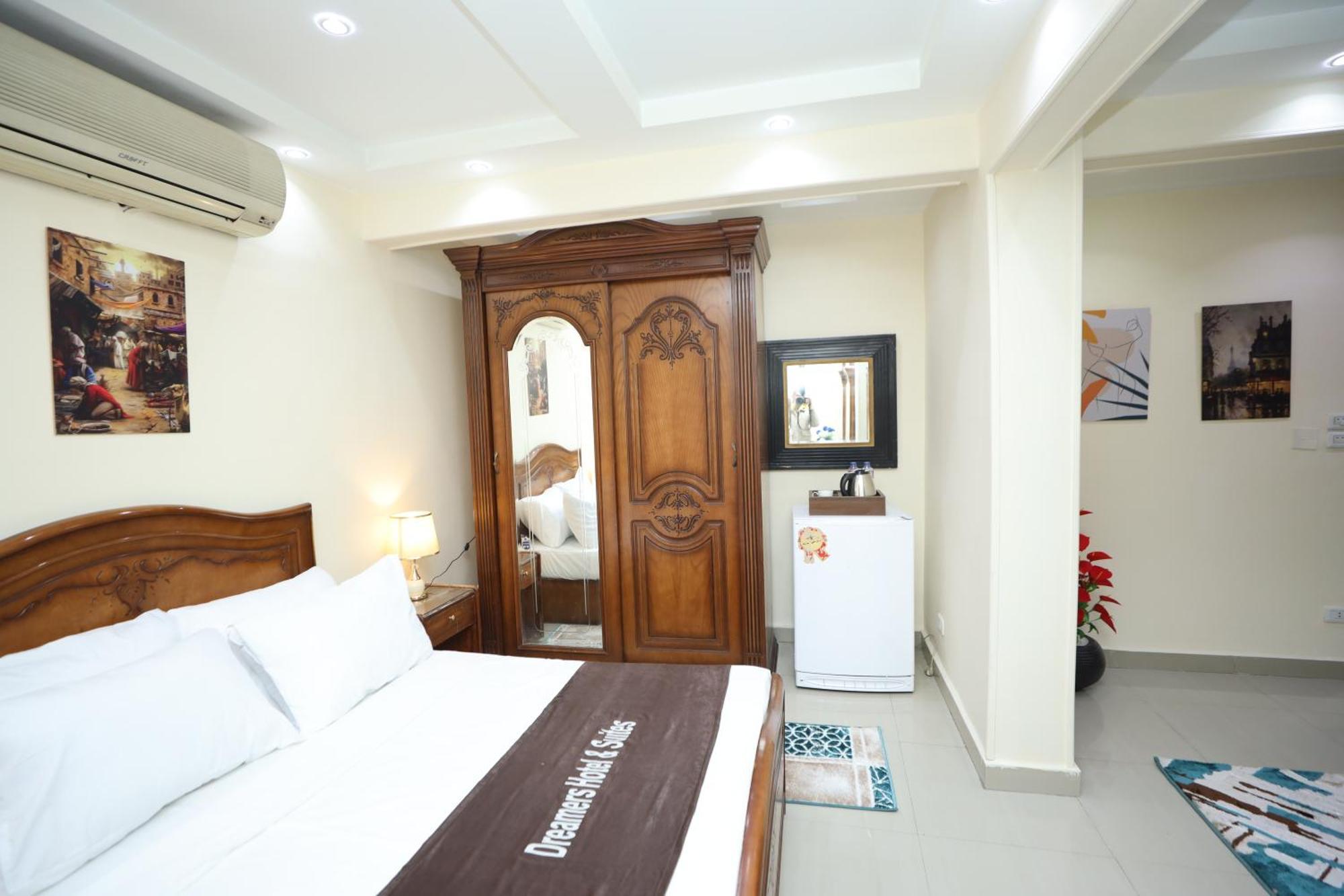 Otel No Name