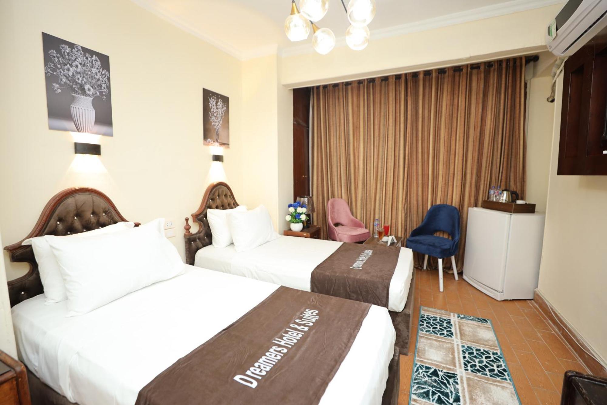 No Name Otel