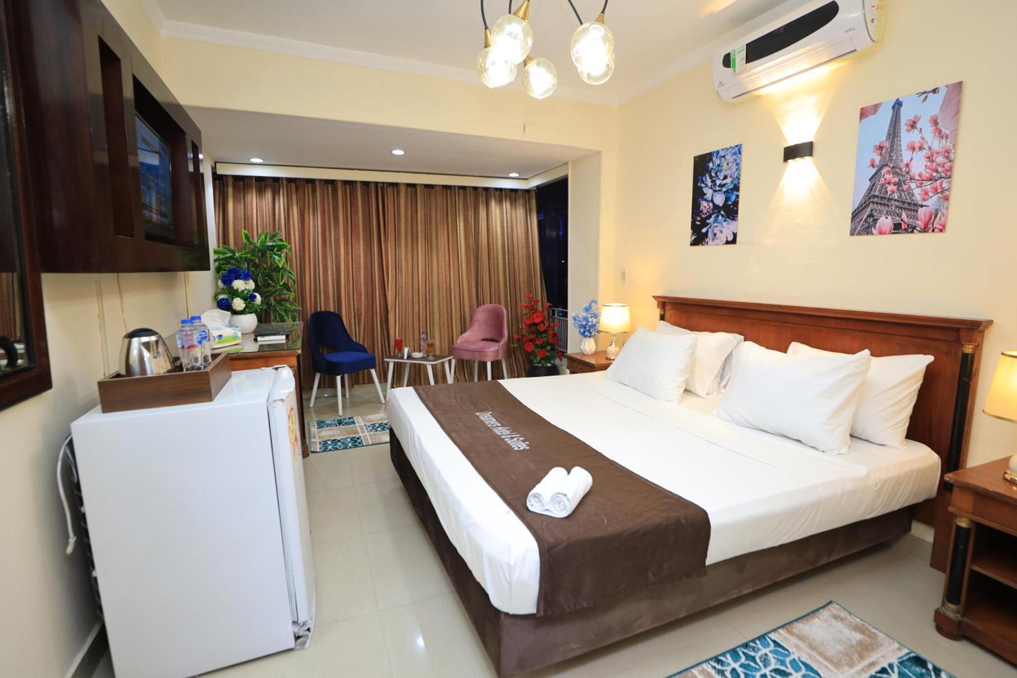 No Name Otel