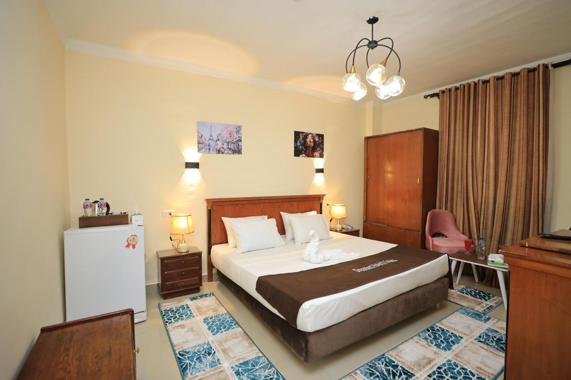 Otel No Name