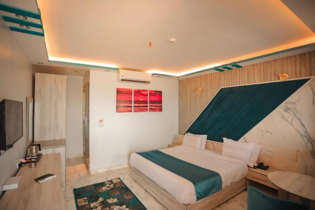 Hotel Lusinda Management By Zad 4*