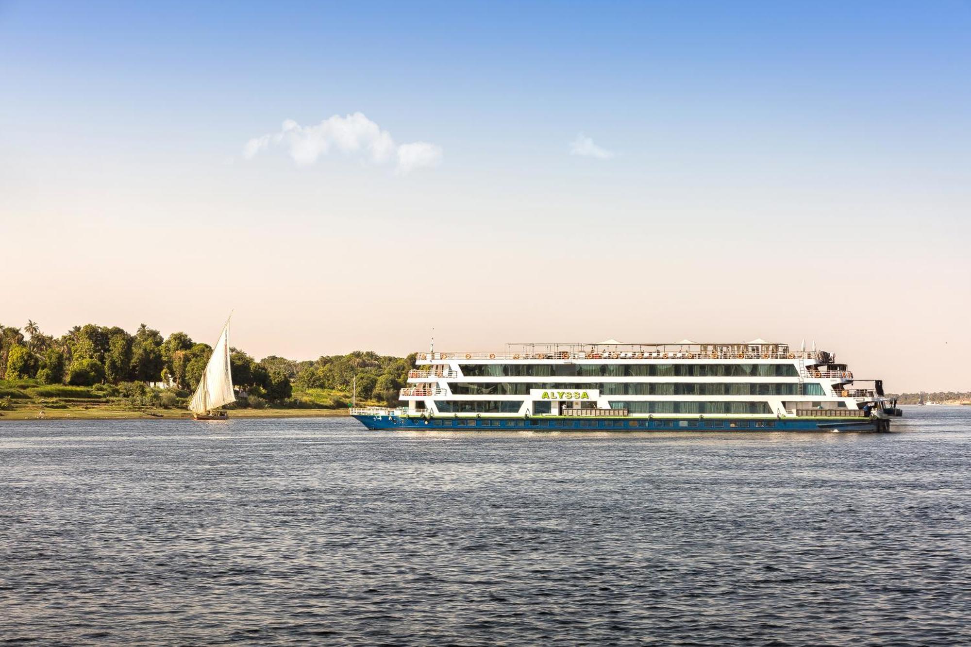 M/y Alyssa - 4 Or 7 Nights From Each Monday And 3 Or 7 Nights From Aswan Each Friday 5* Luxor