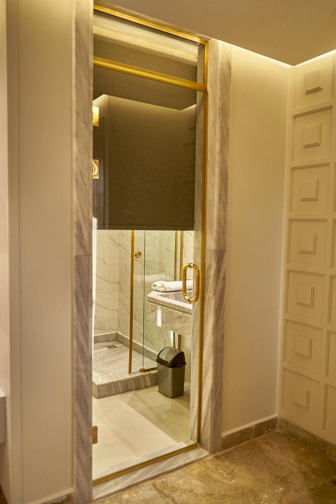 Hotel Pyramids Charm 3*