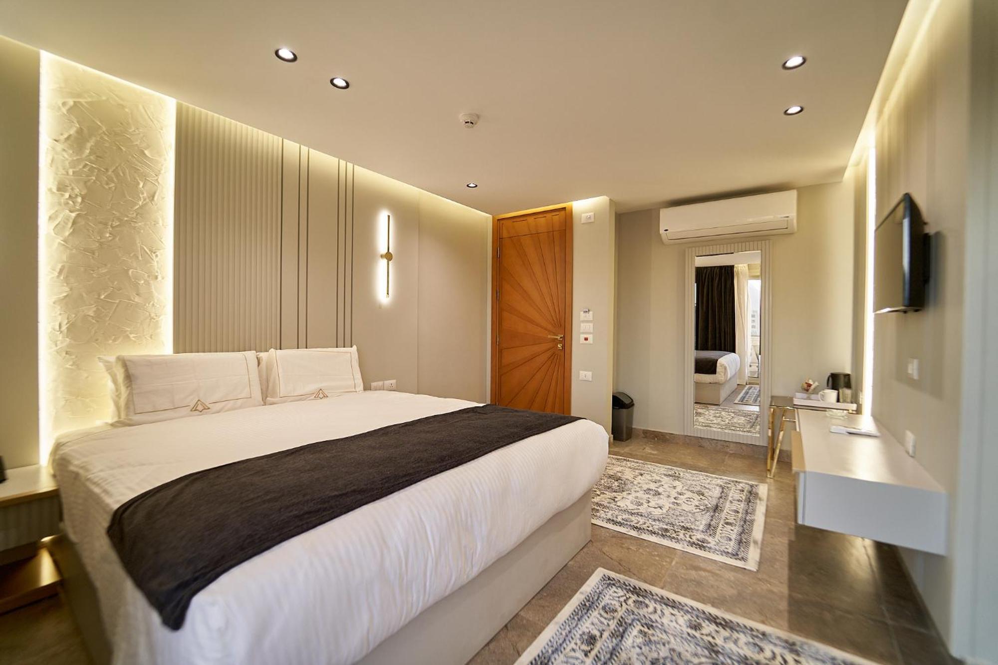 Pyramids Charm Hotel Al Kawm al Akhdar