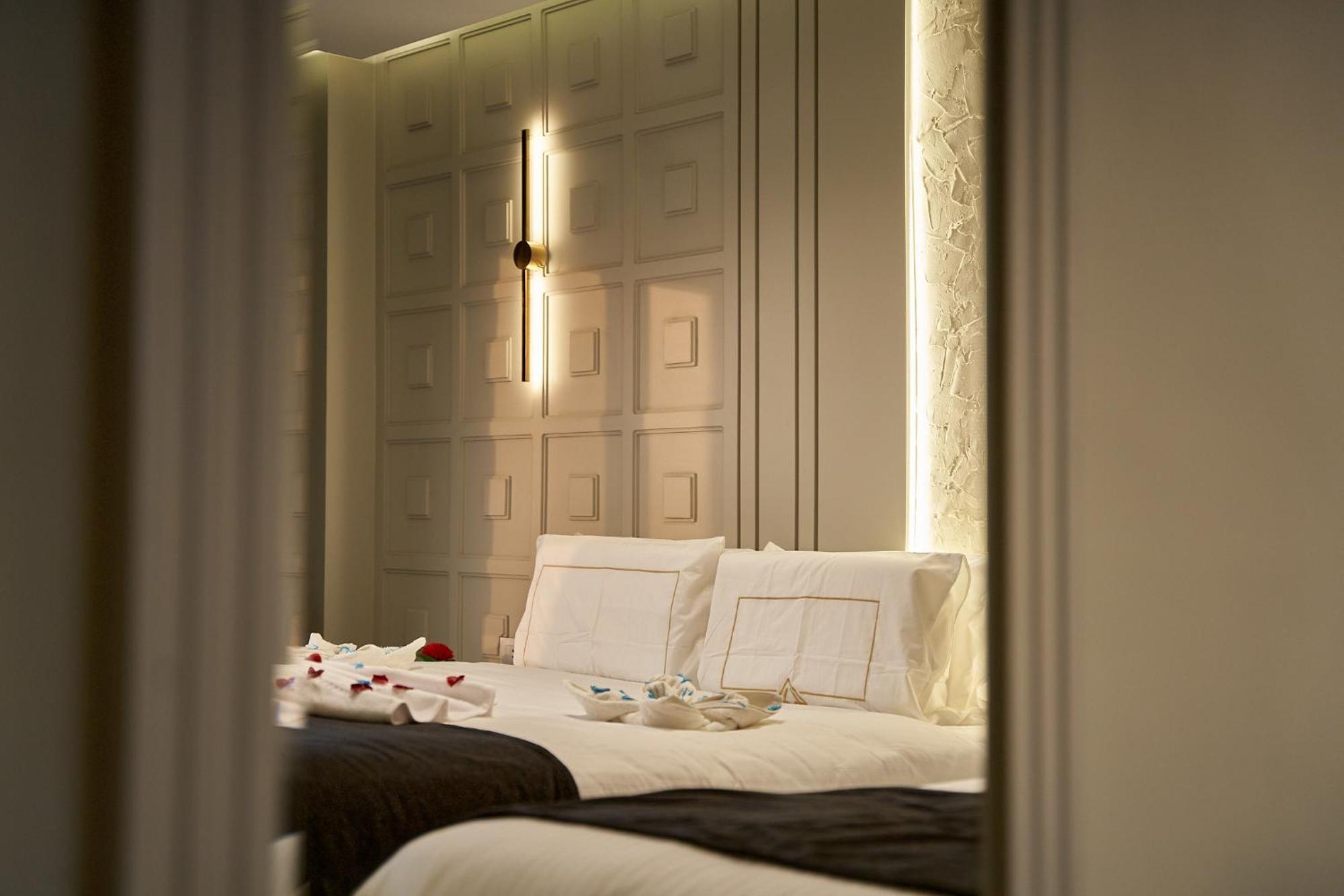 Hotel Pyramids Charm 3*