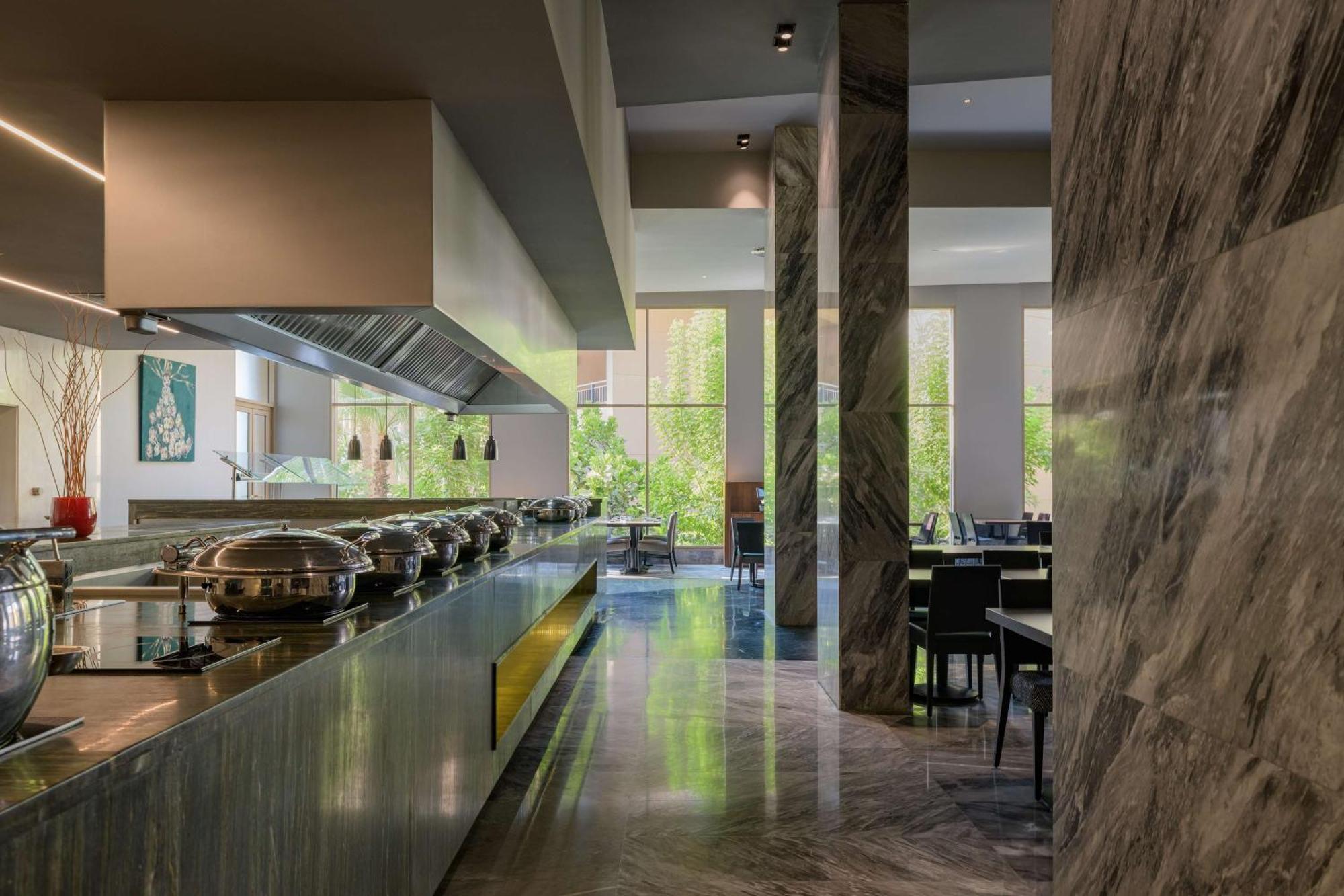 Hotel Dusit Thani Lakeview Cairo