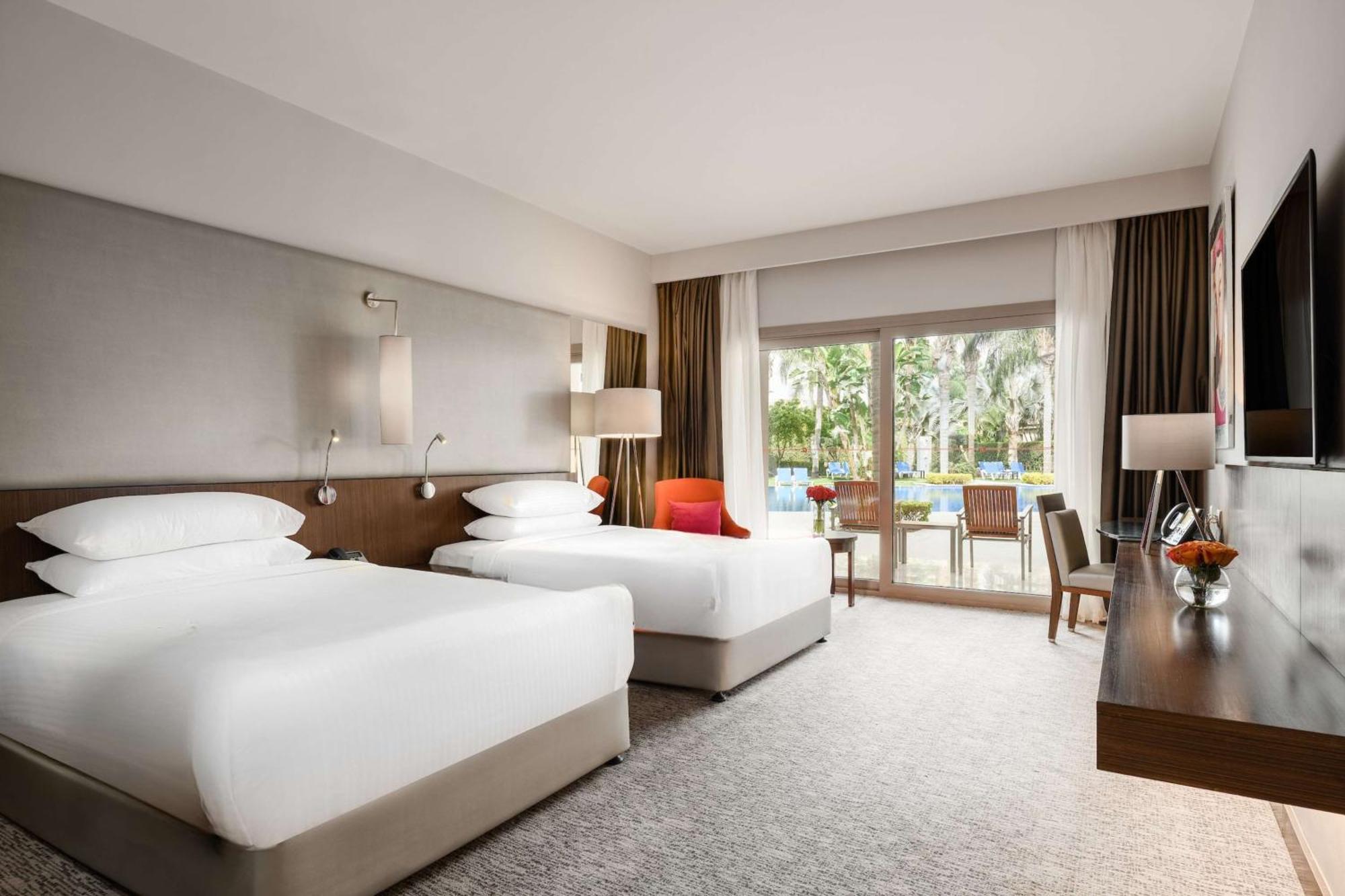 Hotel Dusit Thani Lakeview Cairo
