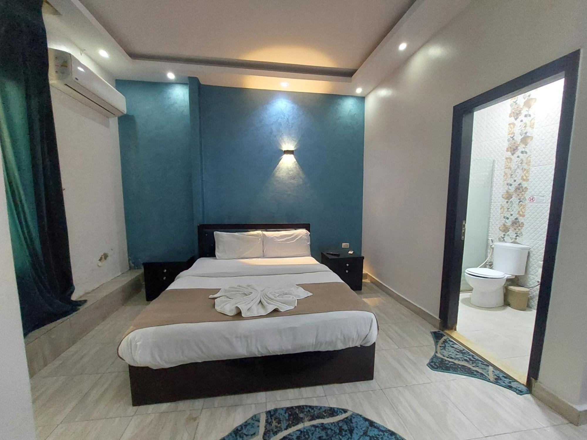 Hostel Anubis Kingdom Pyramids Kafrat al Jabal