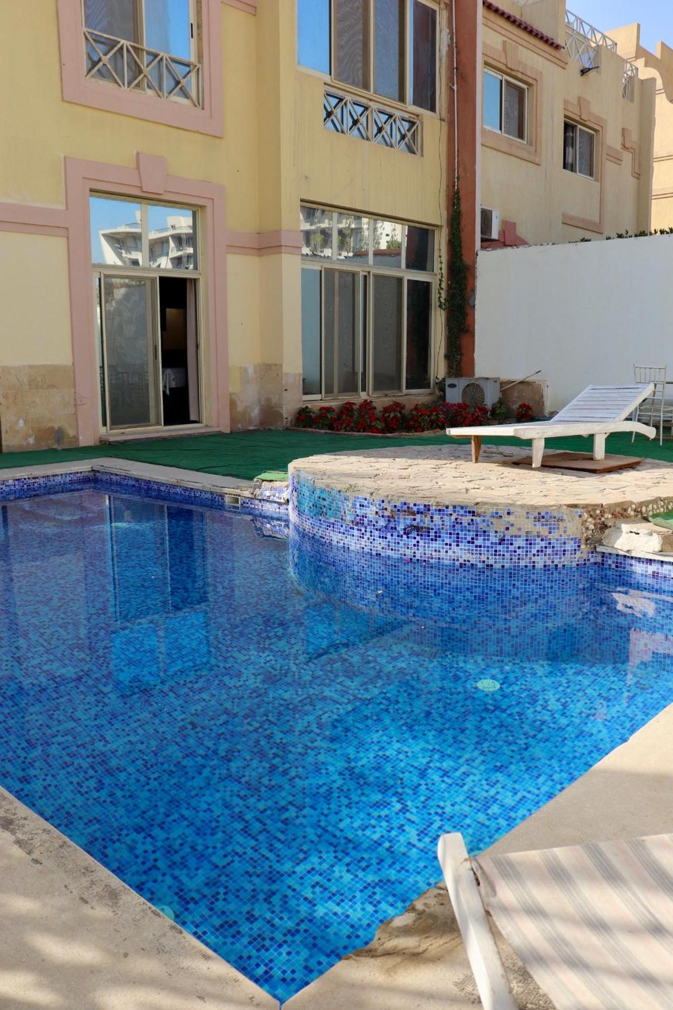 K Boutique Medspa-pyramids & Grand Egyptian Museum 4*