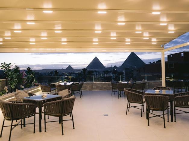 Tuya Great Pyramids Hotel Kafrat al Jabal
