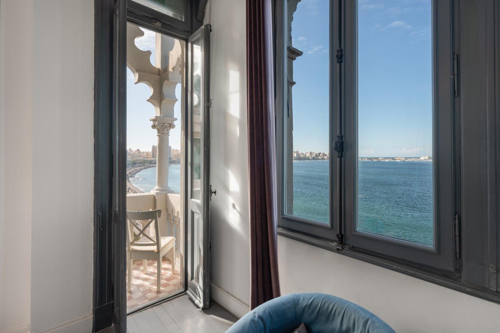 Grey L Corniche Little Venice * Alexandria
