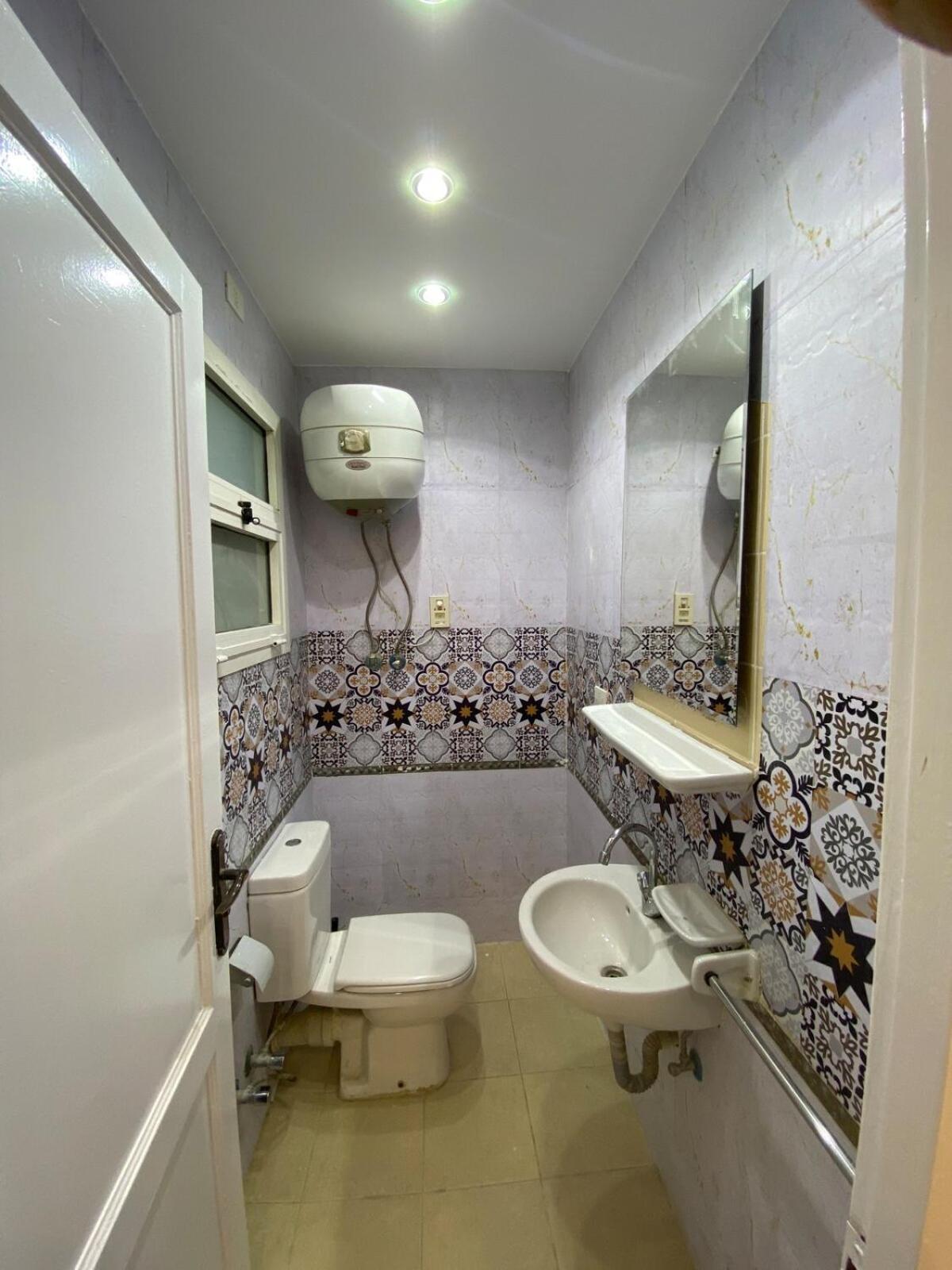 Luxury Near The Airport Apartment *