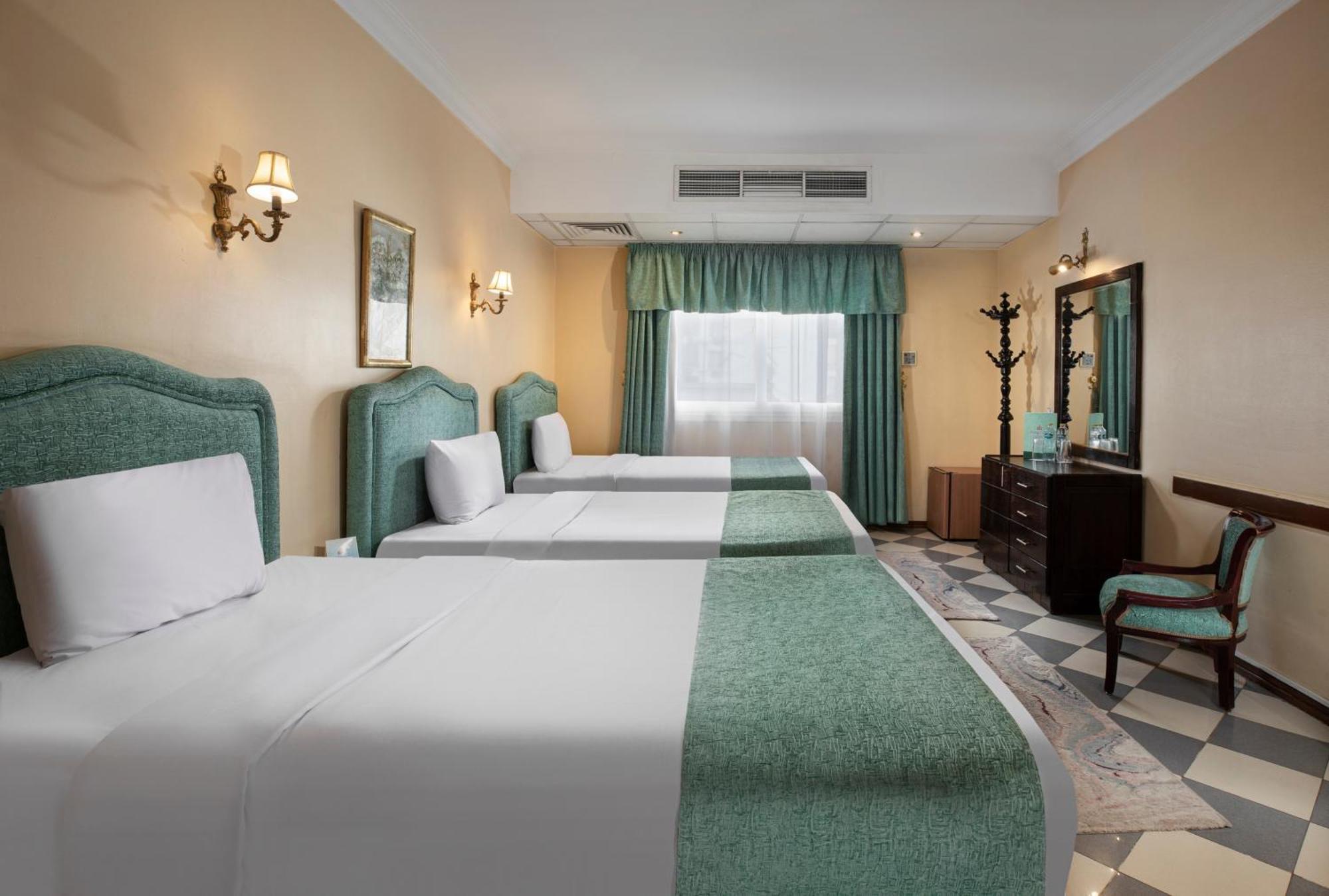 Hotel Holidays Express 3*