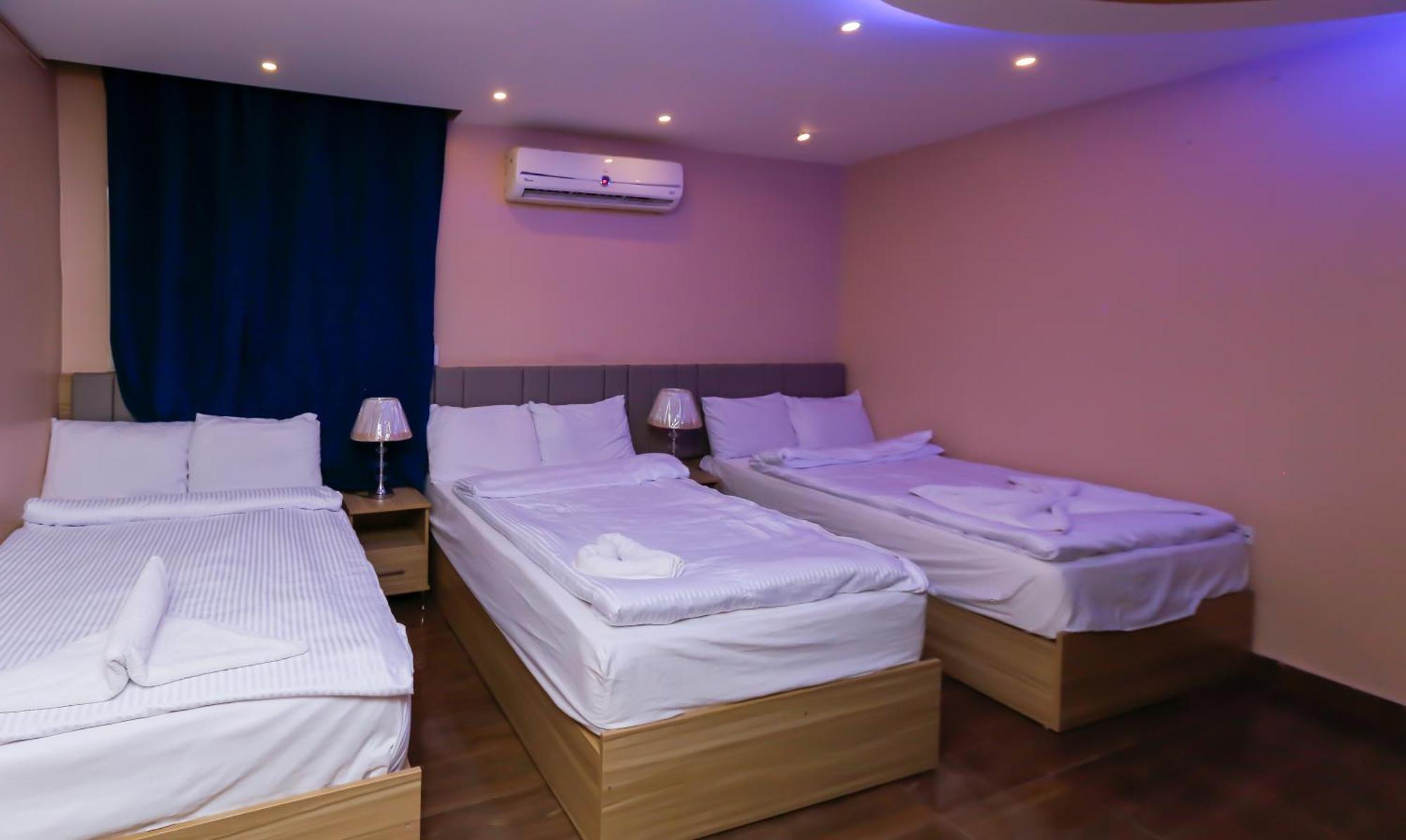 Pyramids Express View Hotel Kafret el-Gabal