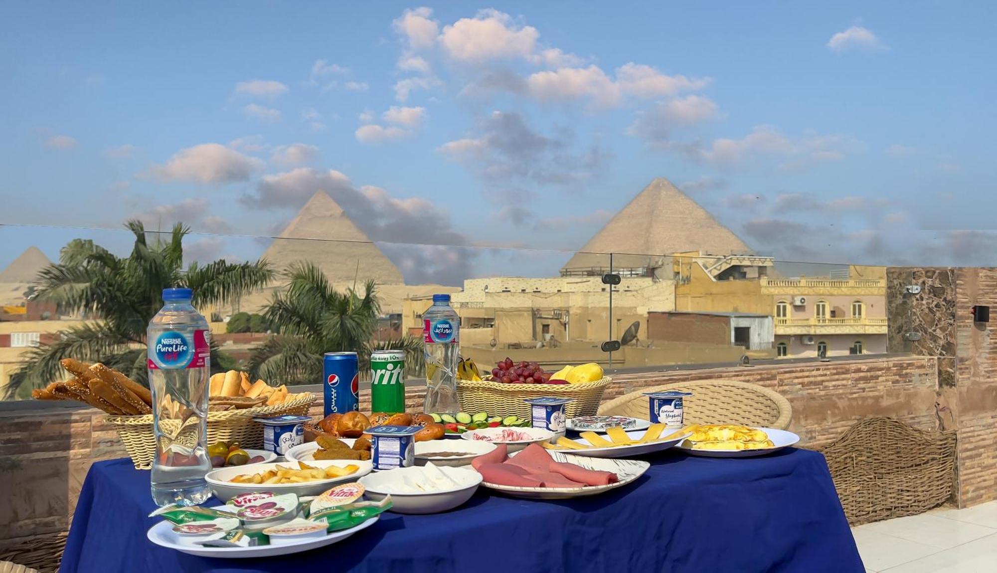 Pyramids Express View Kafrat al Jabal