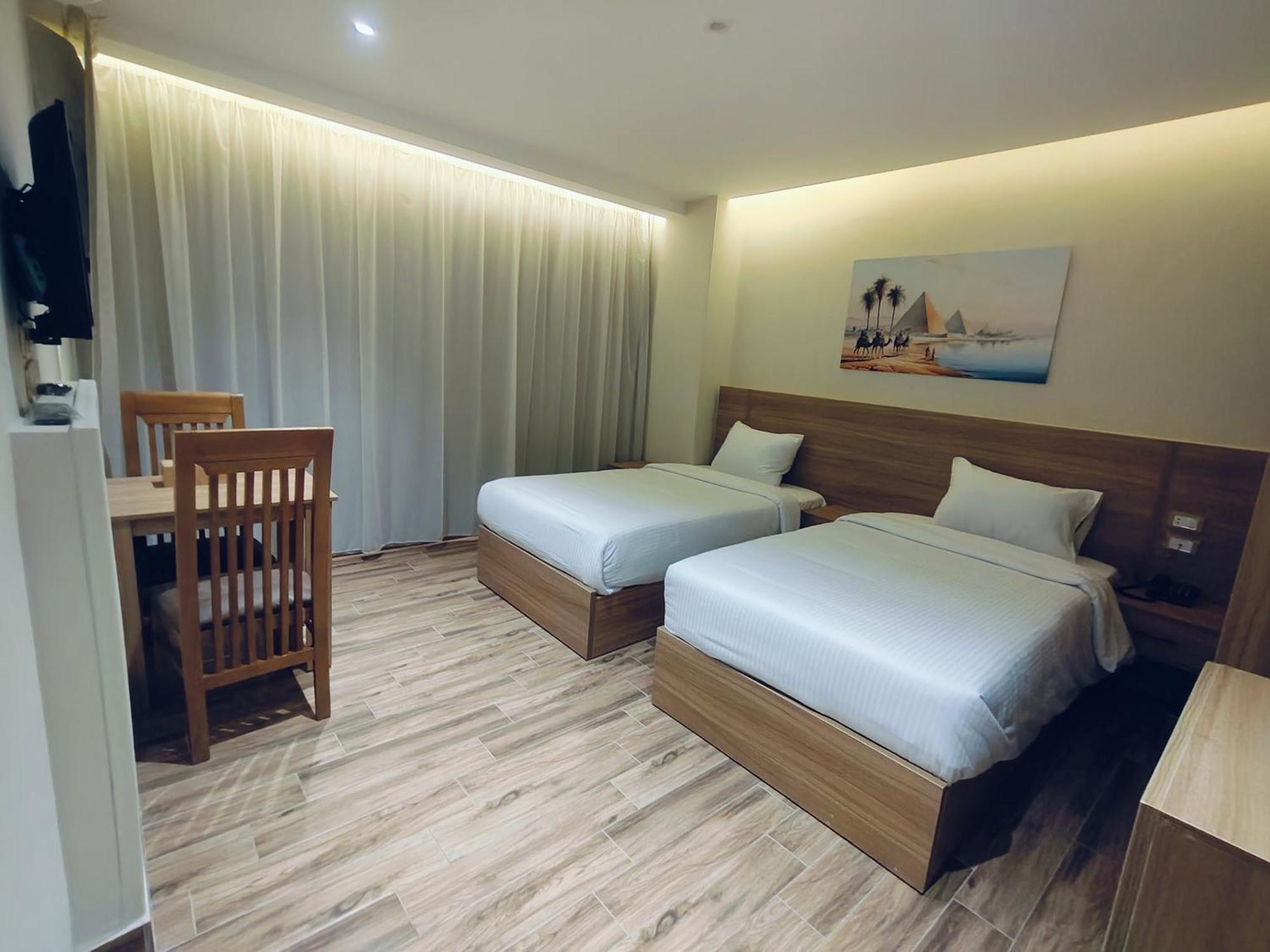 Hotel Rosetta Pyramids