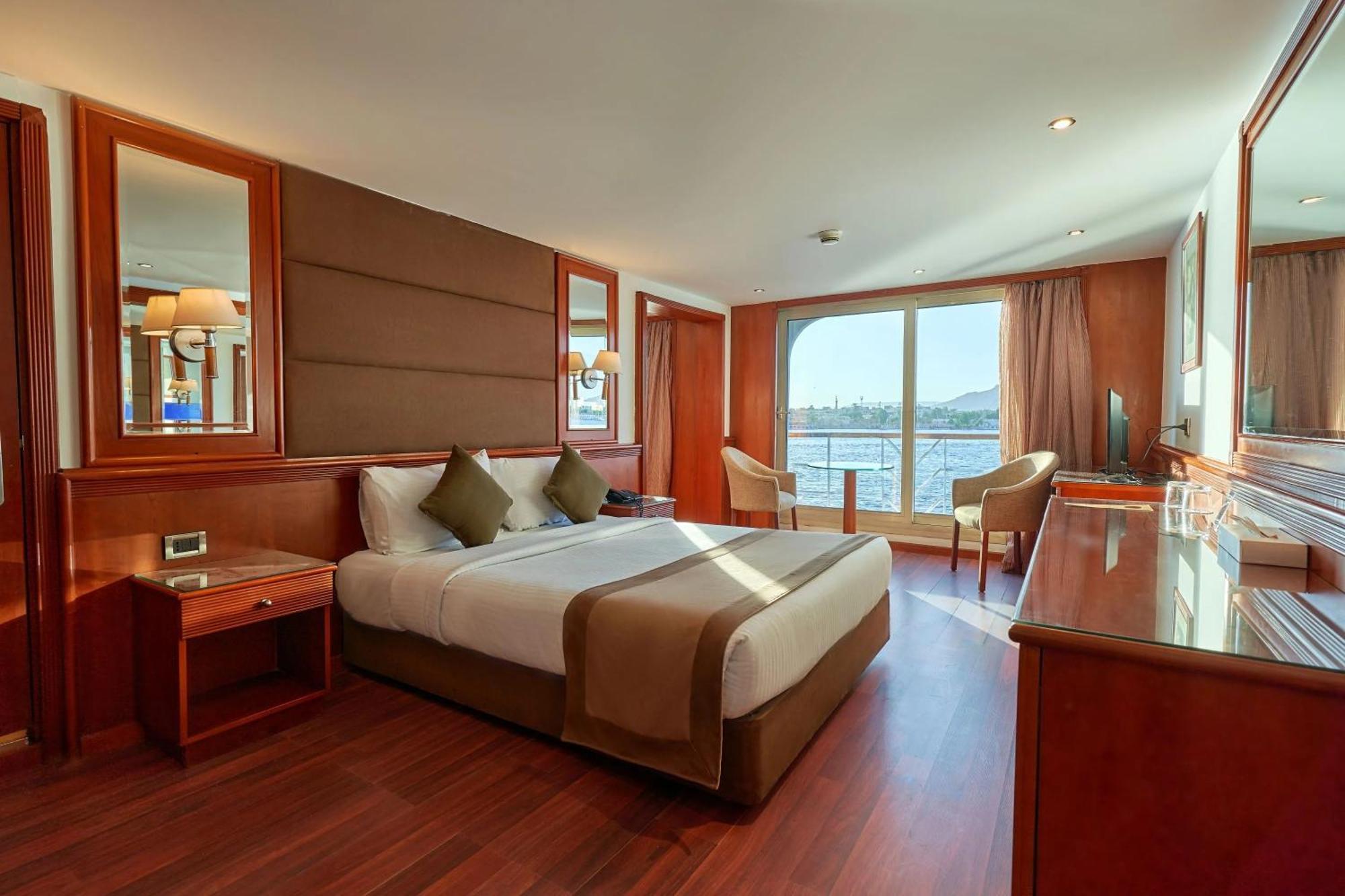 Nile Cruise Royal Queen I Every Wednesday From 3 Nights & Every Saturday From Luxor 4 Nights Hotel