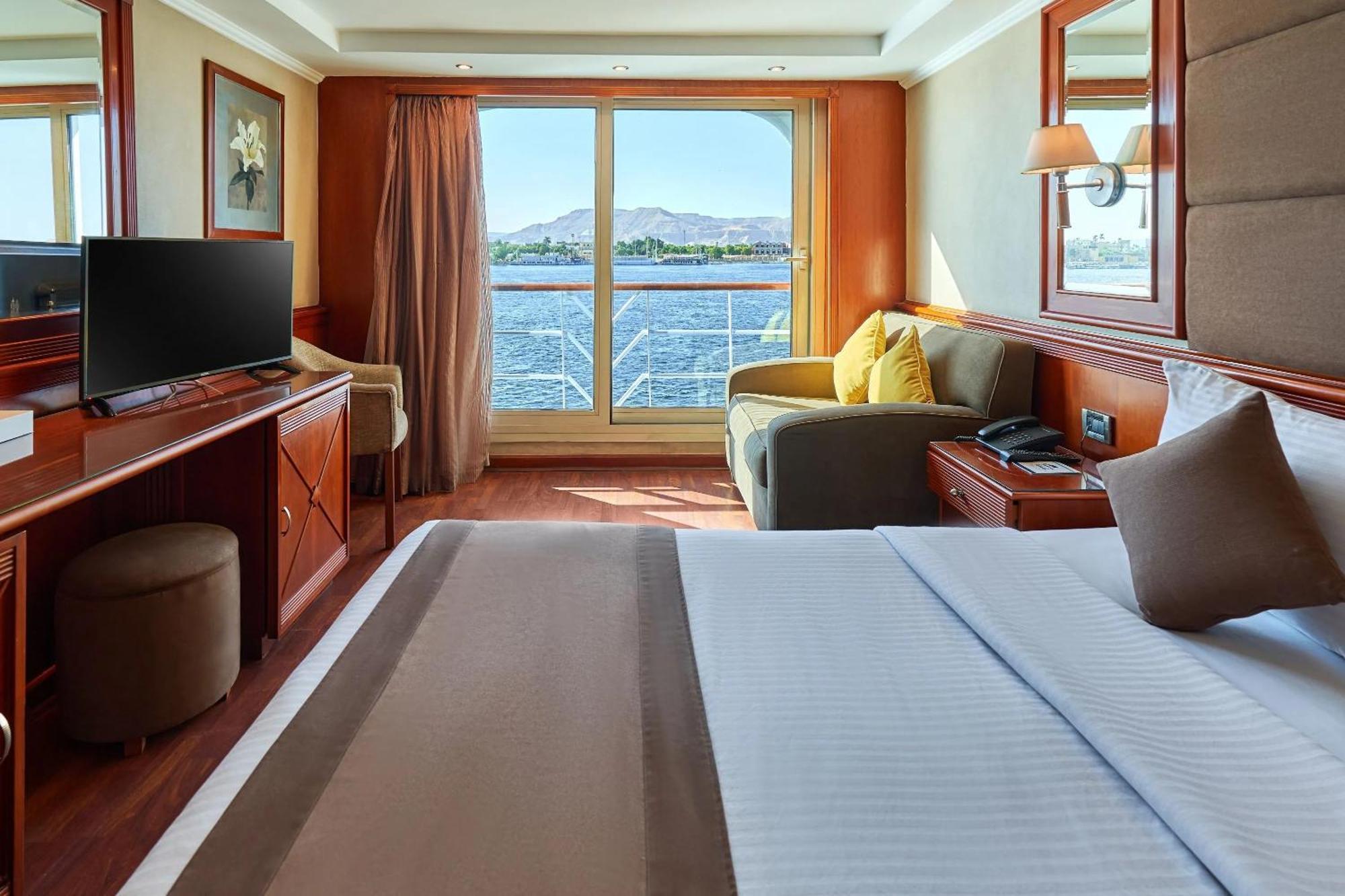Nile Cruise Royal Queen I Every Wednesday From 3 Nights & Every Saturday From Luxor 4 Nights Hotel 5*
