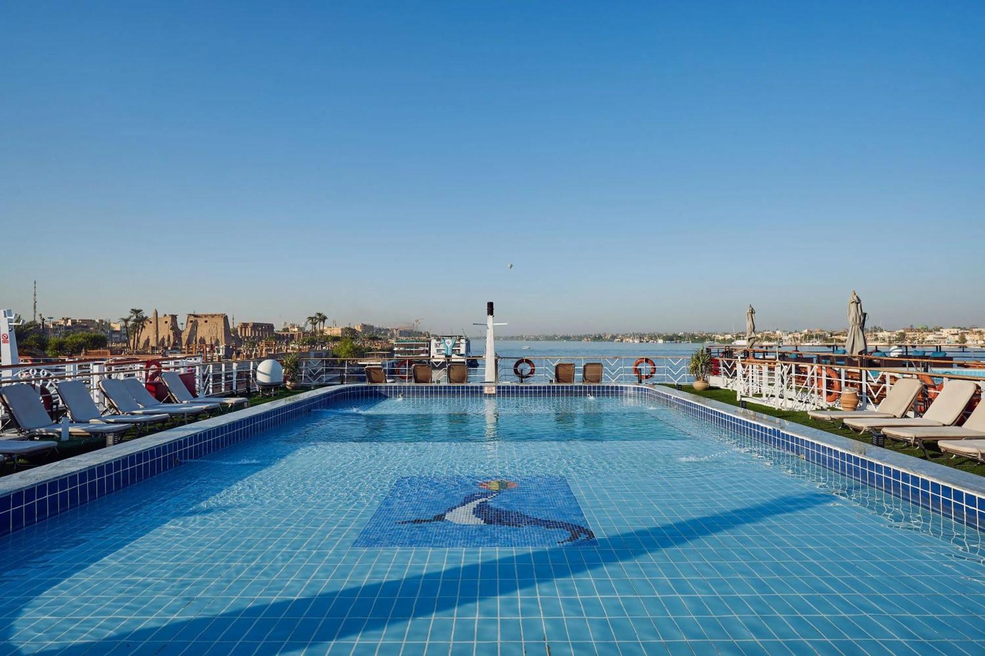 Nile Cruise Royal Queen I Every Wednesday From 3 Nights & Every Saturday From Luxor 4 Nights Hotel Aswan