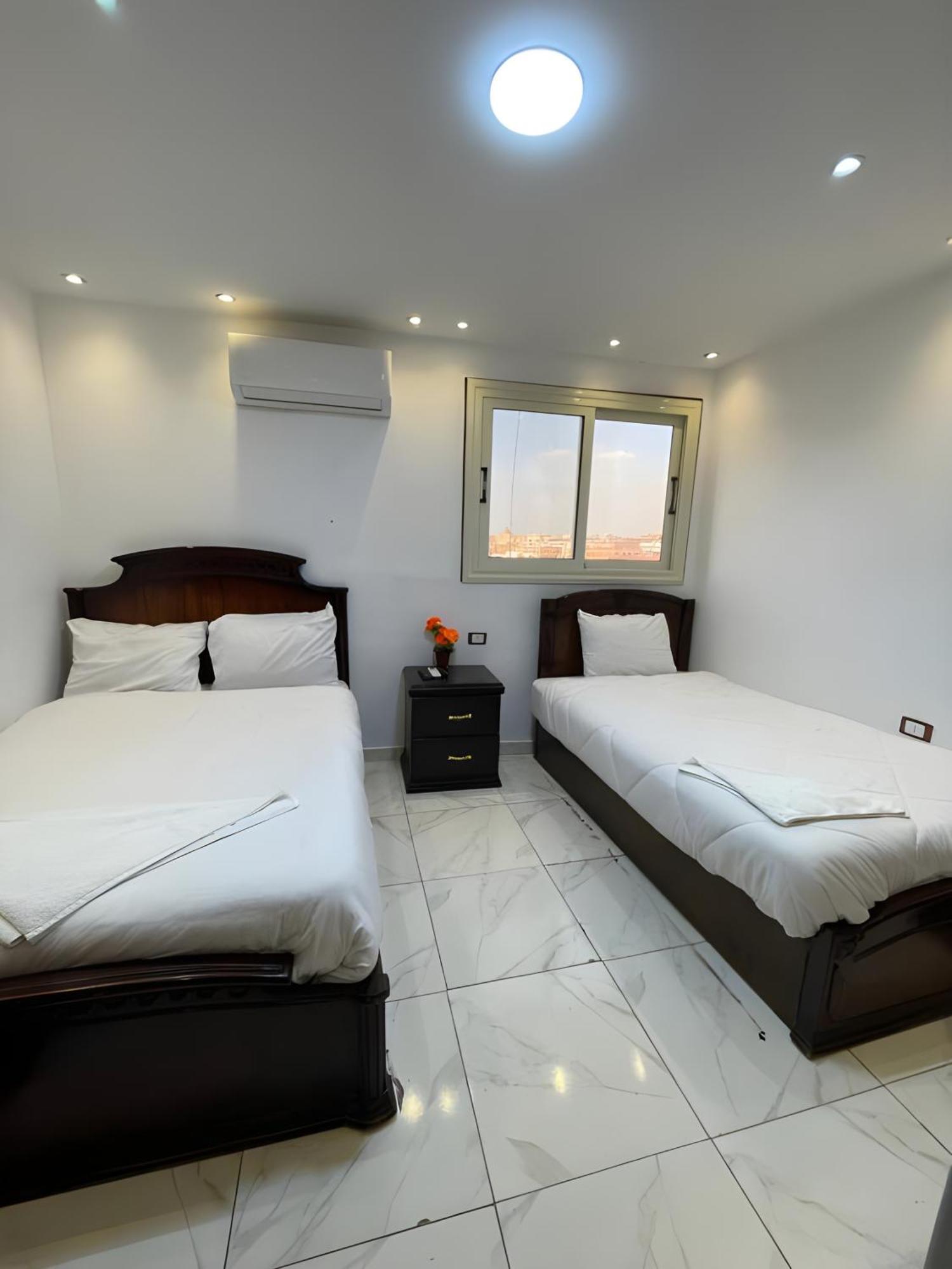 Hotel Golden Pyramids Of The Middle East