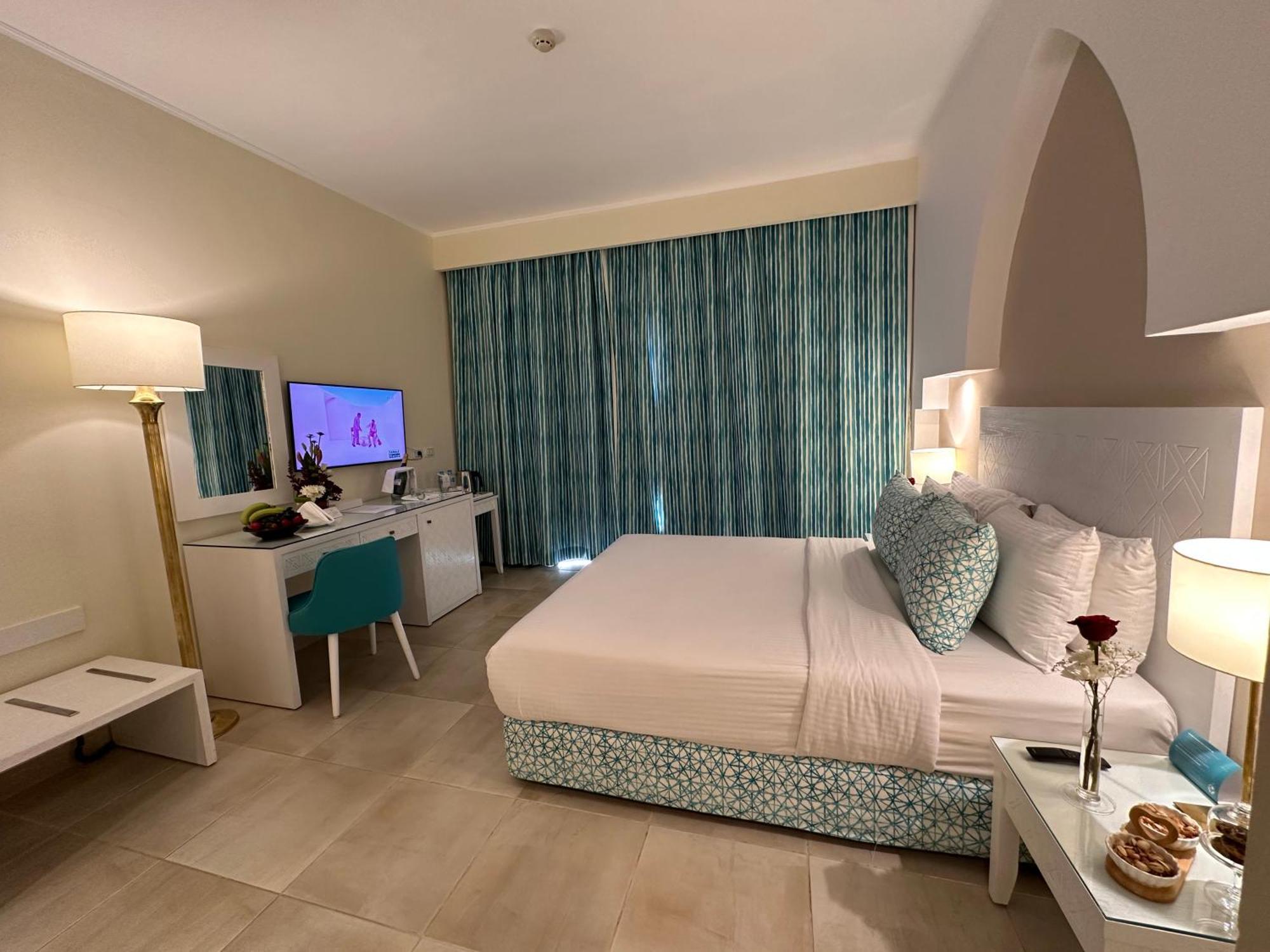 Club Resort 4*
