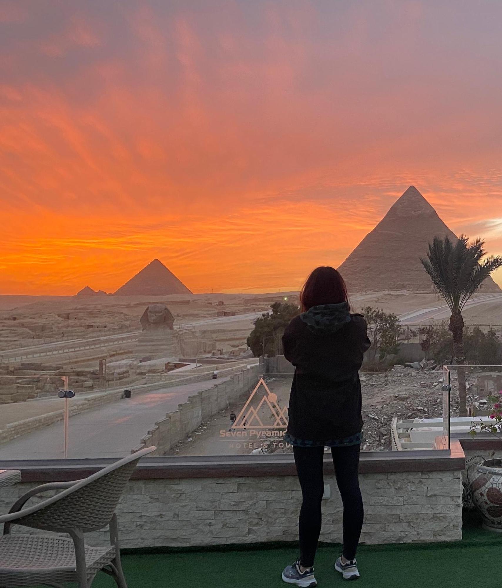 Seven Pyramids Panoramic View Bed & Breakfast