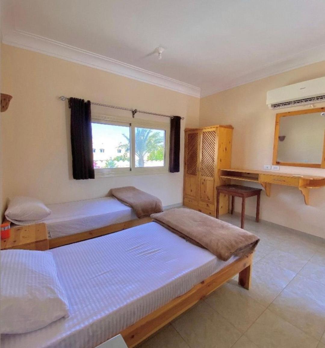 Nook Seaview 5*