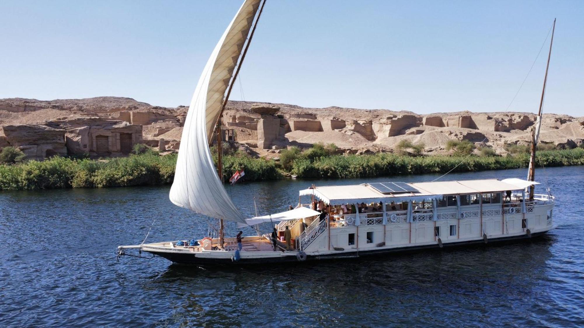 Saray El Nil Dahabiya Botel *
