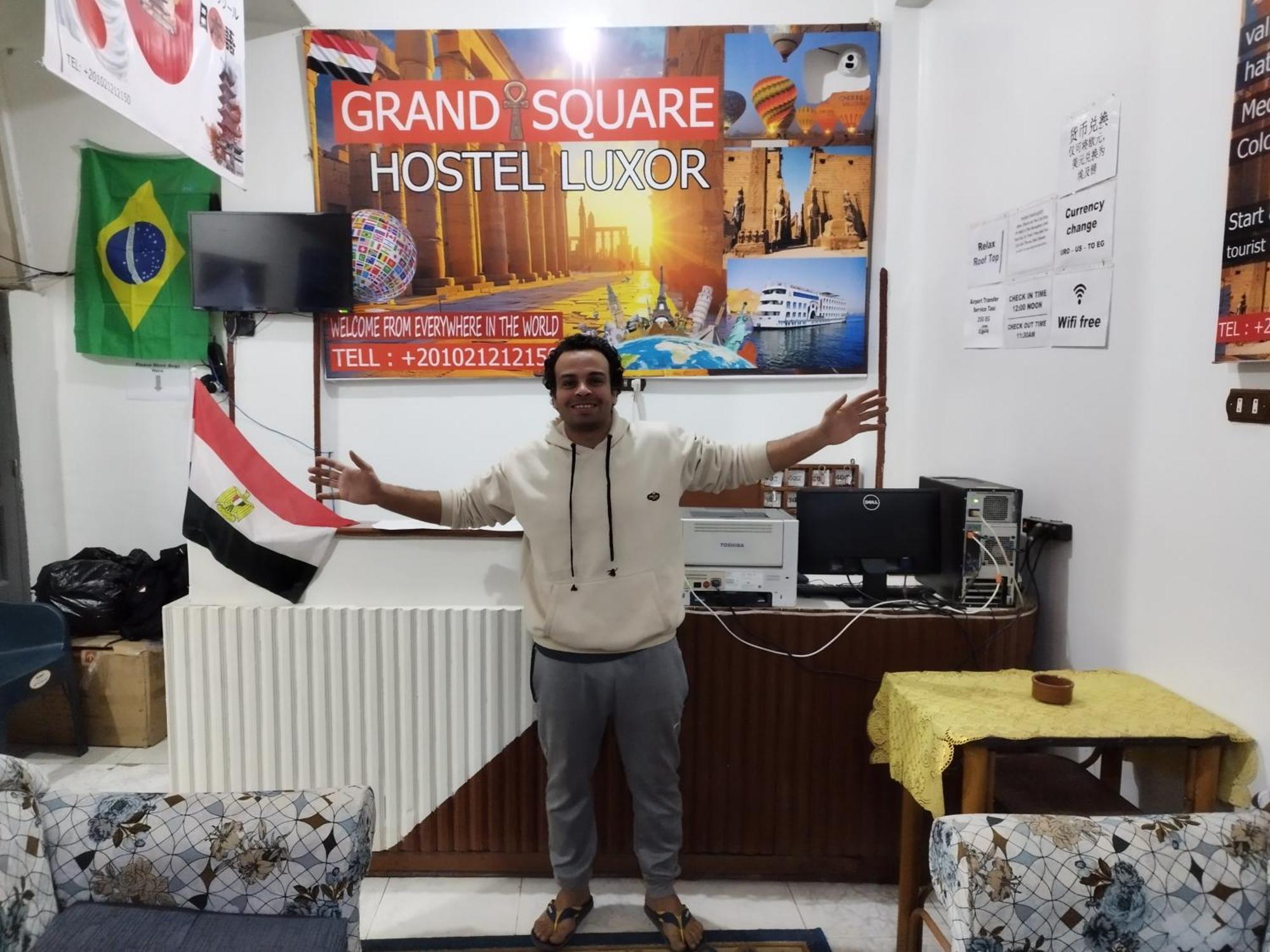 Hostel Grand Square *