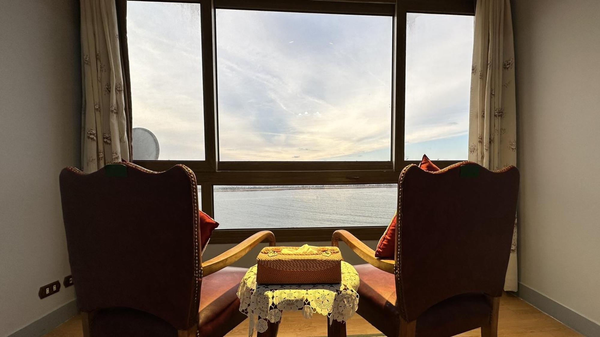 Apartment First Row Spacious Seaview Alexandria