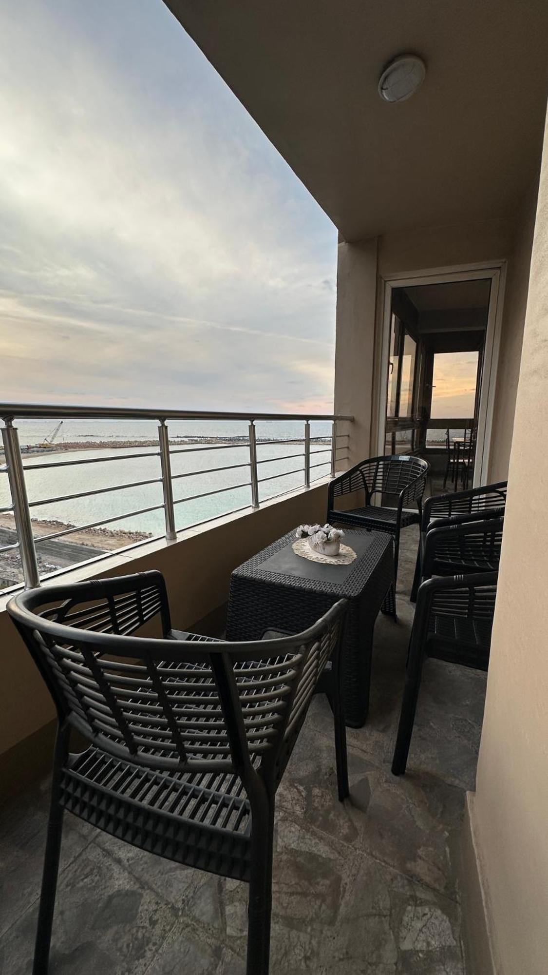 First Row Spacious Seaview