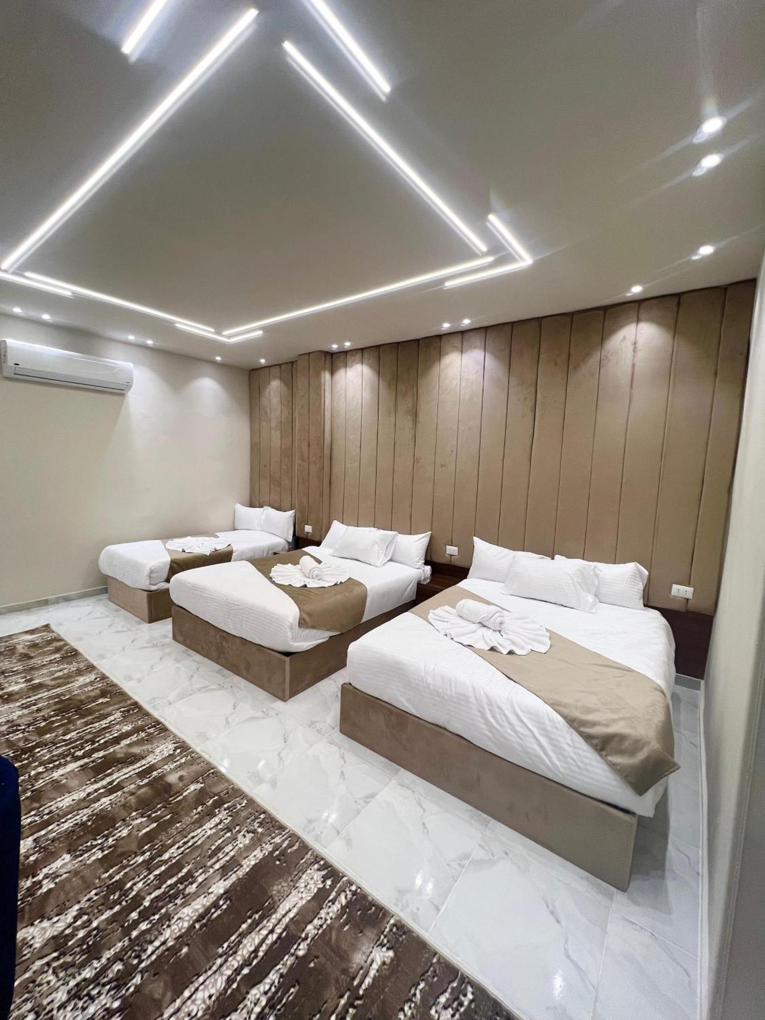 Hotel New Glamour Pyramids View 3*