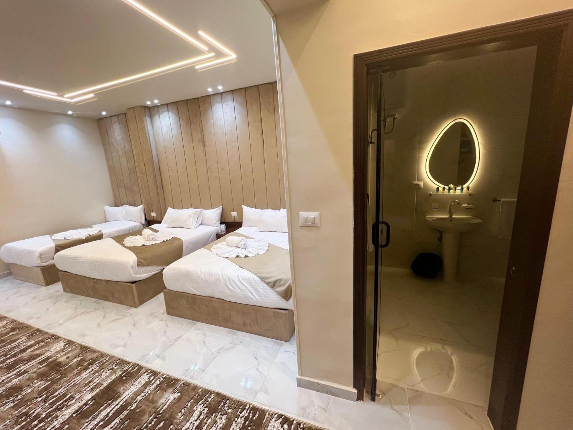 Hotel New Glamour Pyramids View