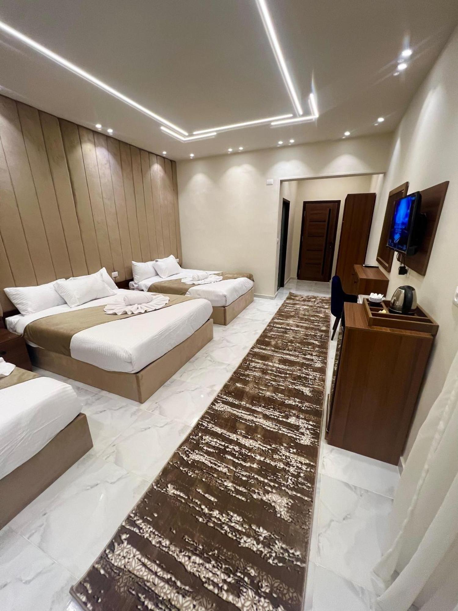 New Glamour Pyramids View Hotel 3*