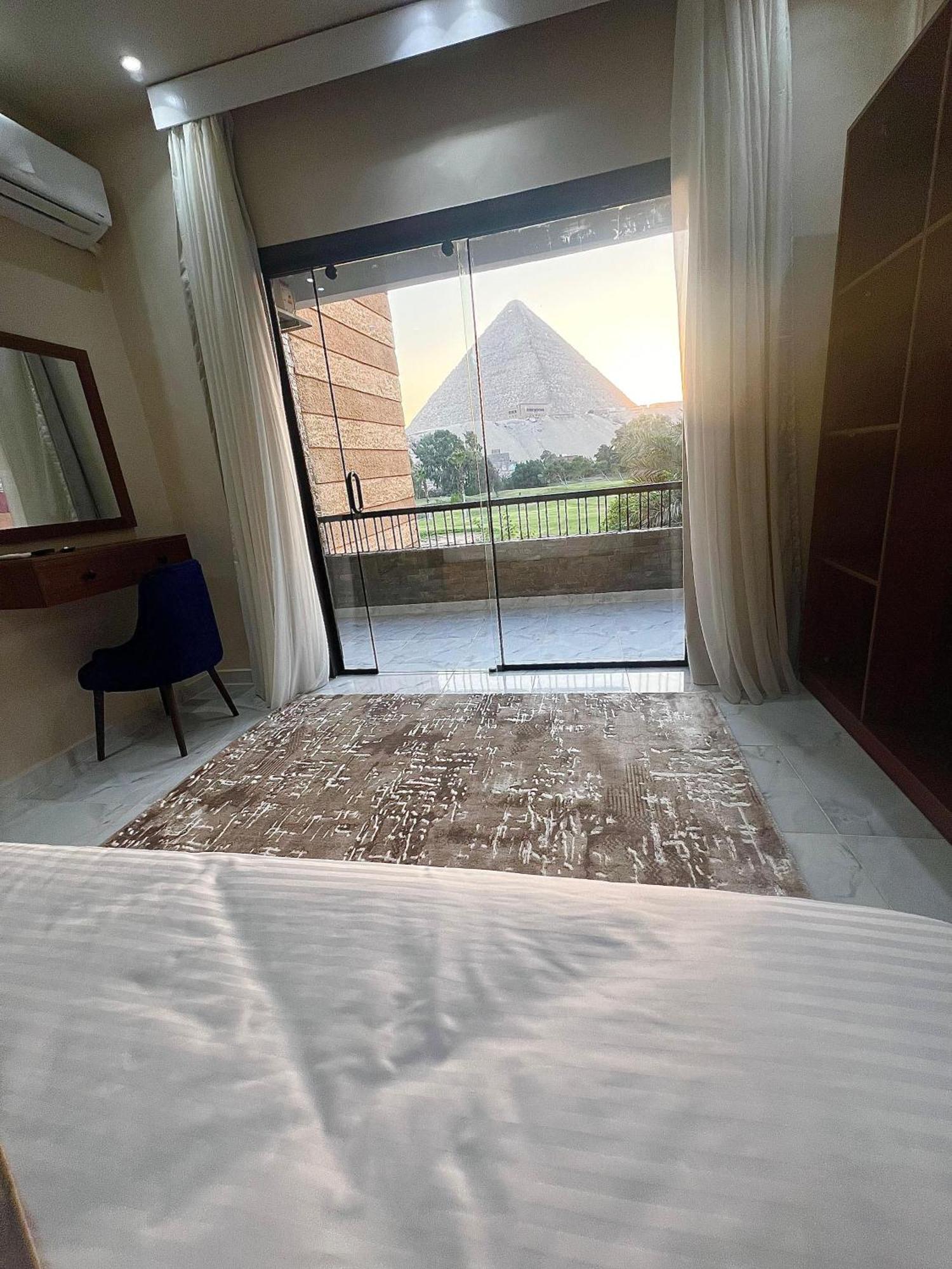 New Glamour Pyramids View Hotel Cairo