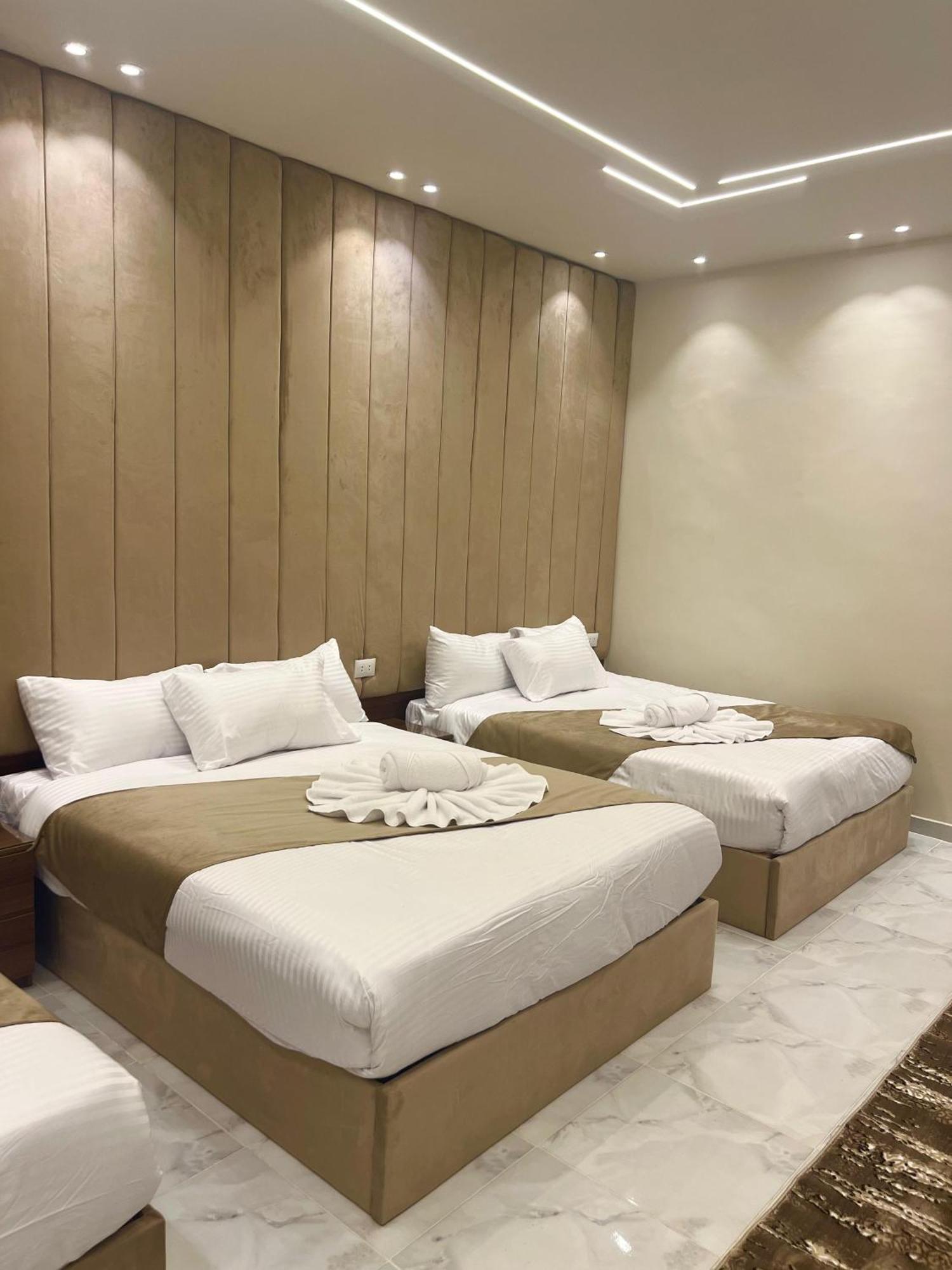 New Glamour Pyramids View Hotel Cairo